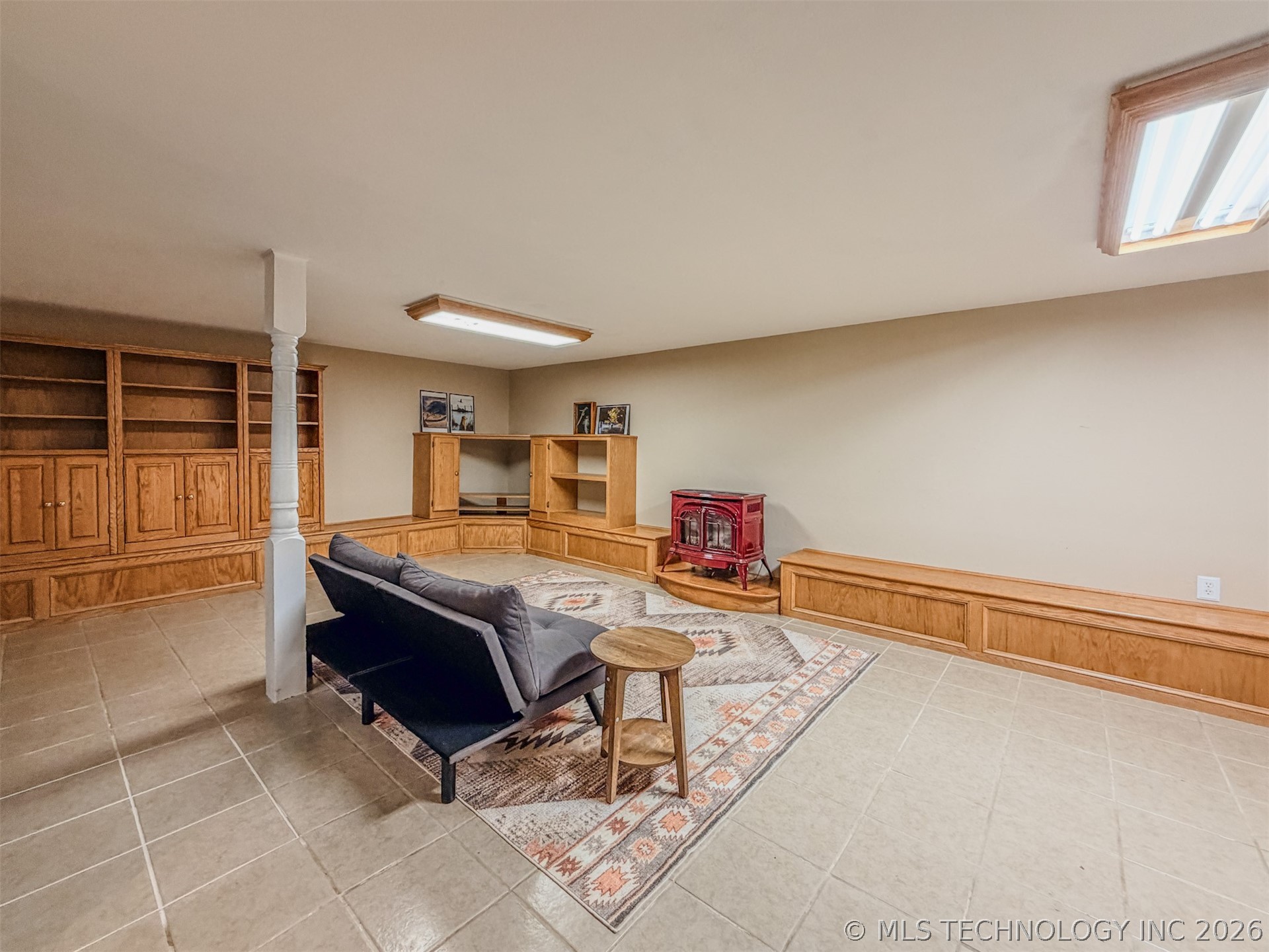 302 E Fuller Street Property Photo 68