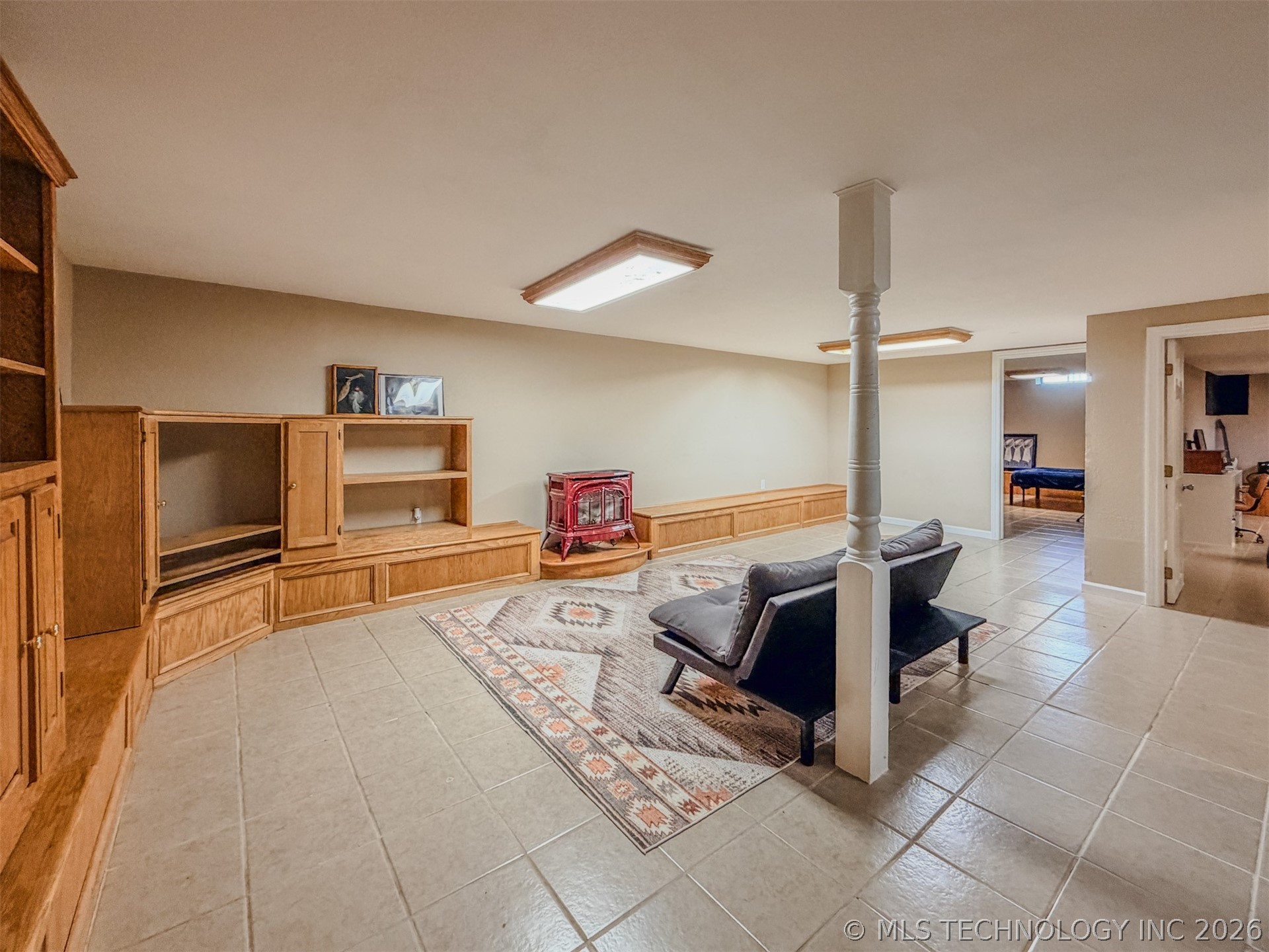 302 E Fuller Street Property Photo 69