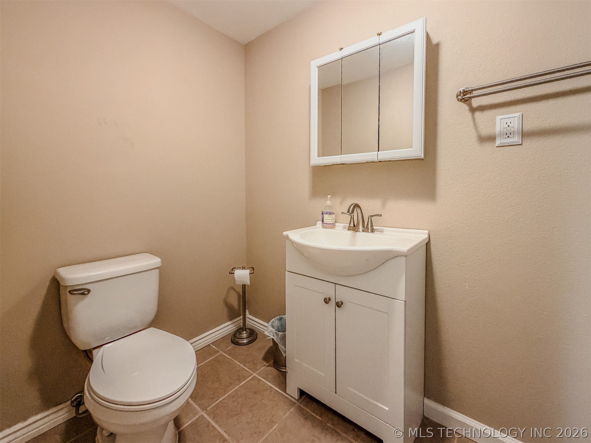 302 E Fuller Street Property Photo 71
