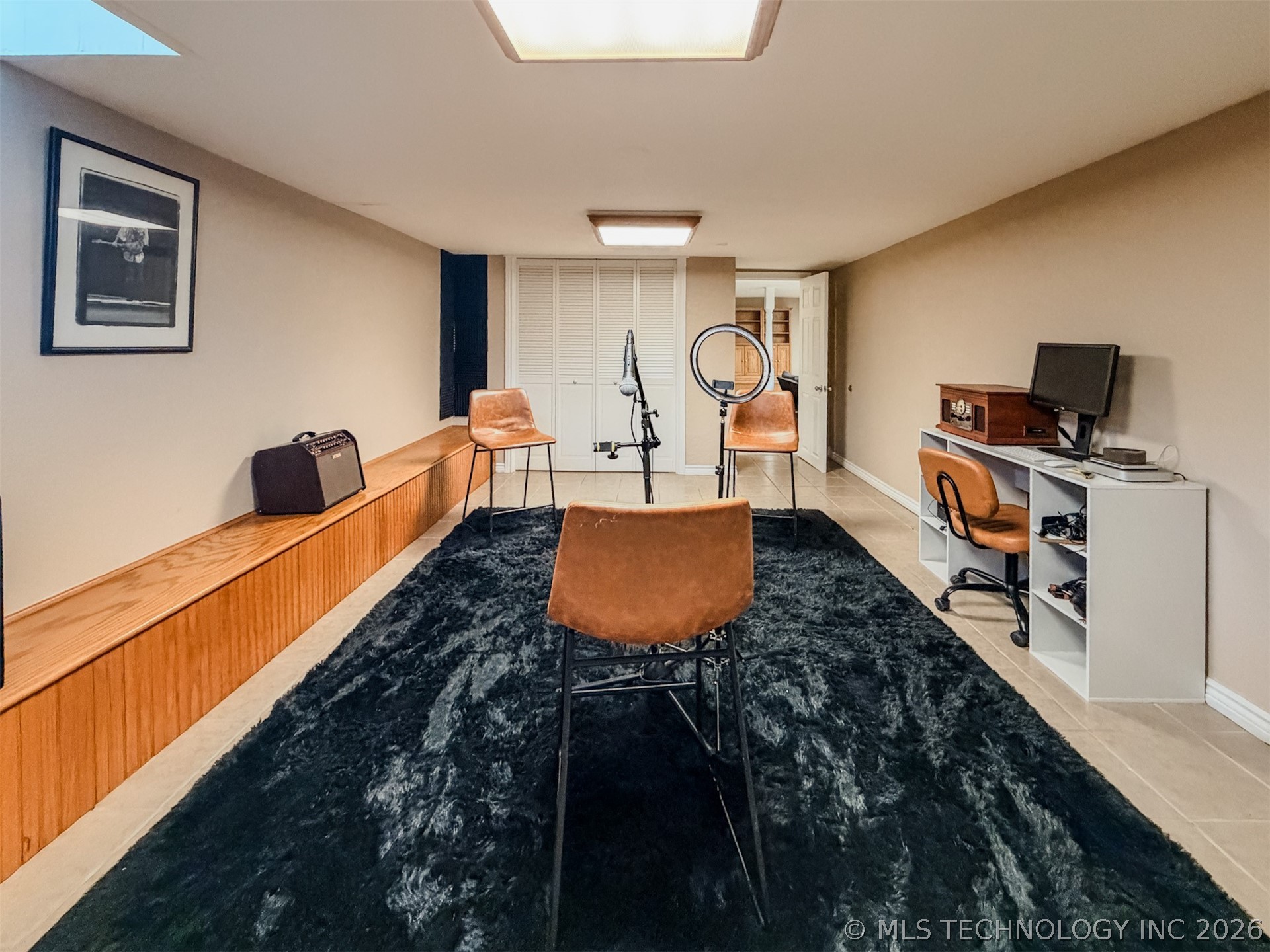 302 E Fuller Street Property Photo 79
