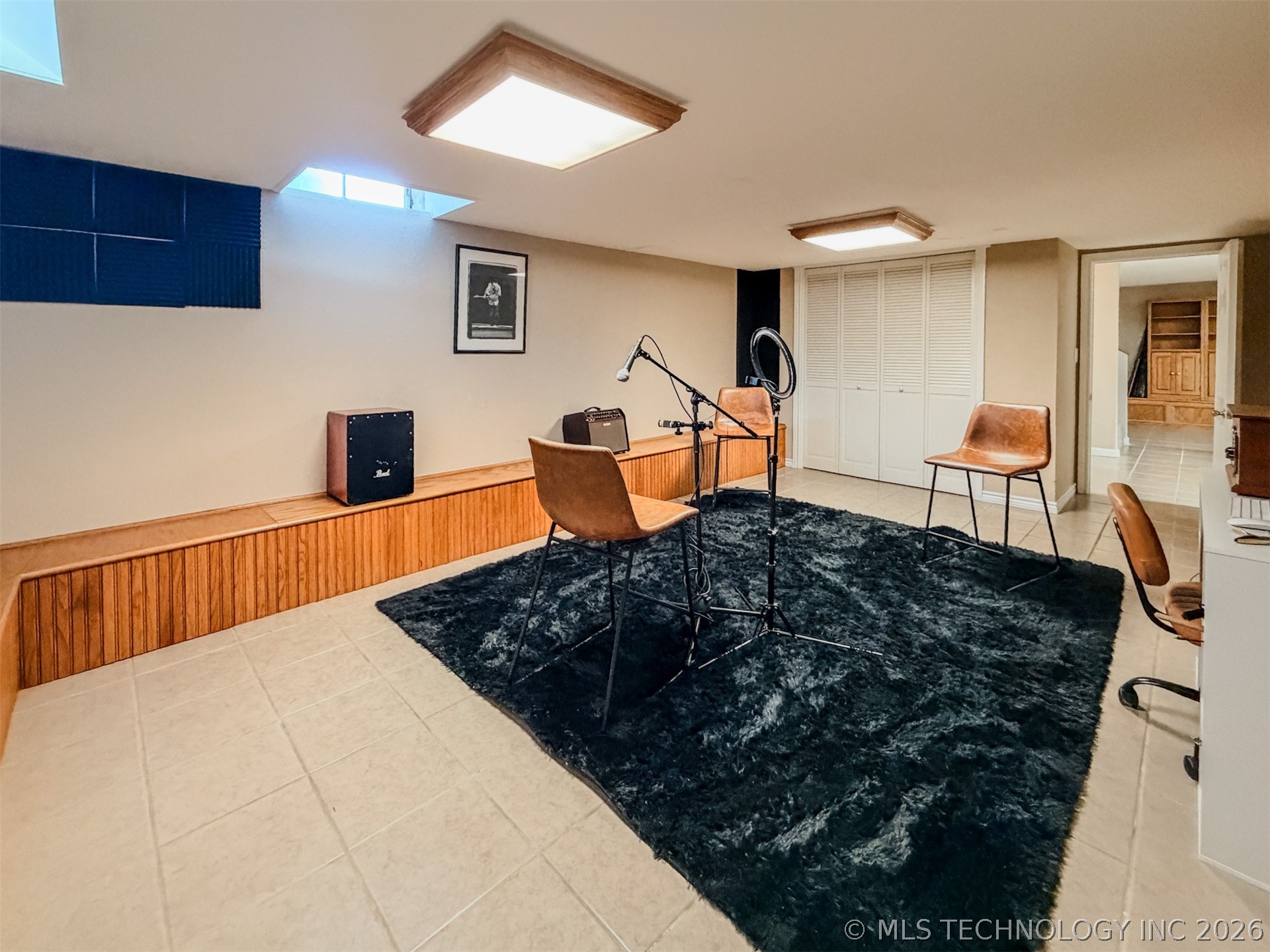 302 E Fuller Street Property Photo 80