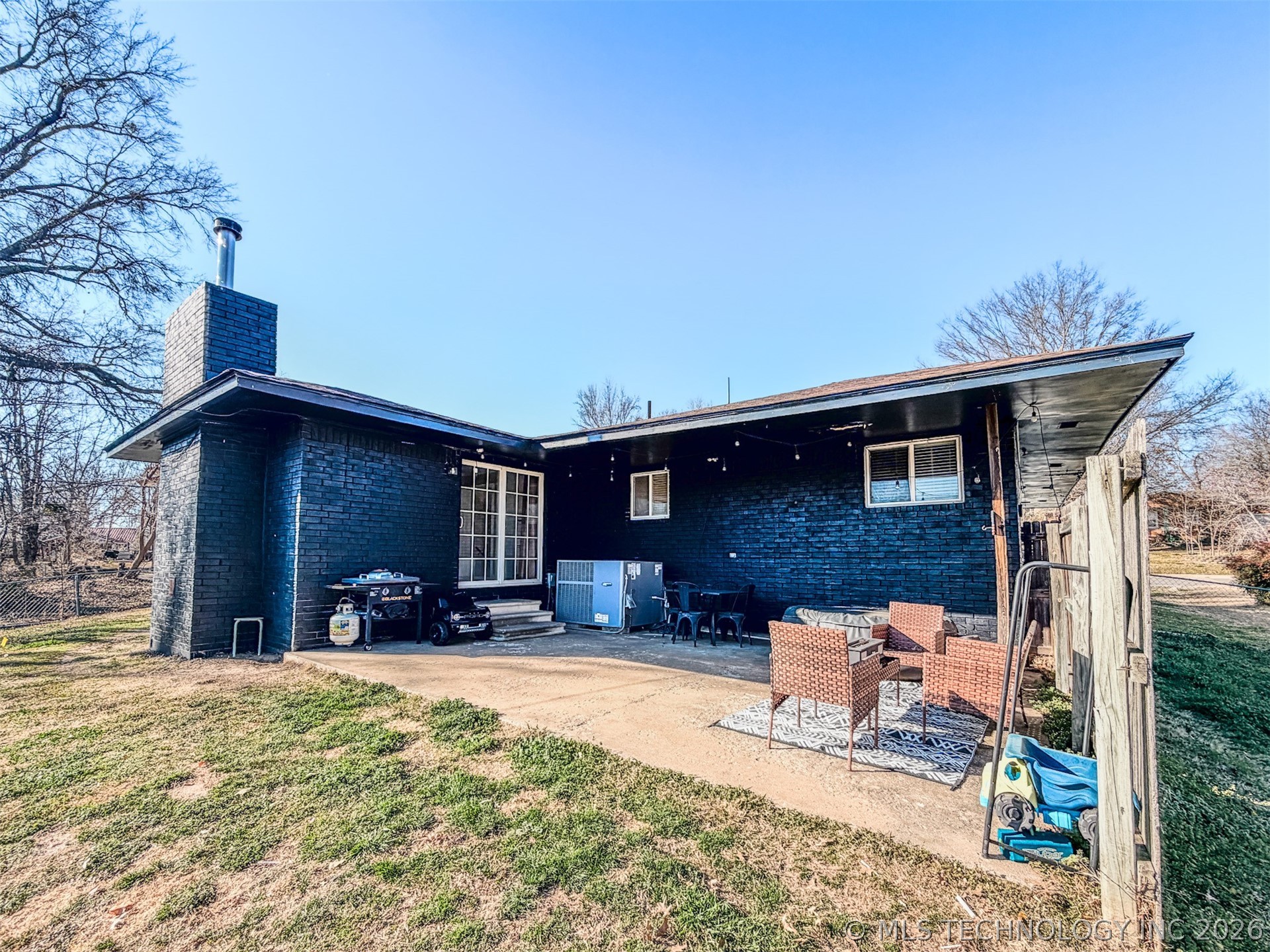 302 E Fuller Street Property Photo 92