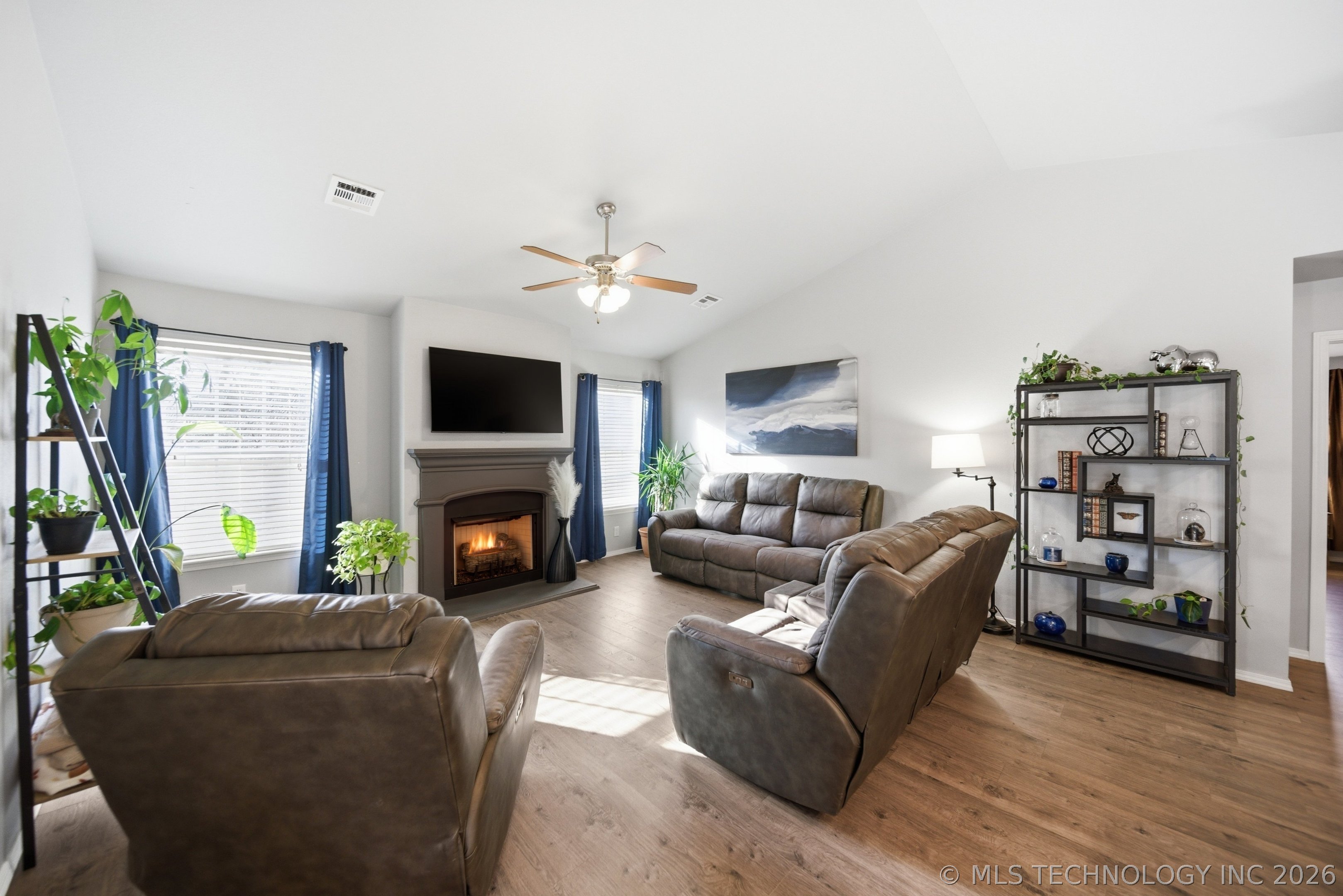 9214 S 256th East Avenue Property Photo 6