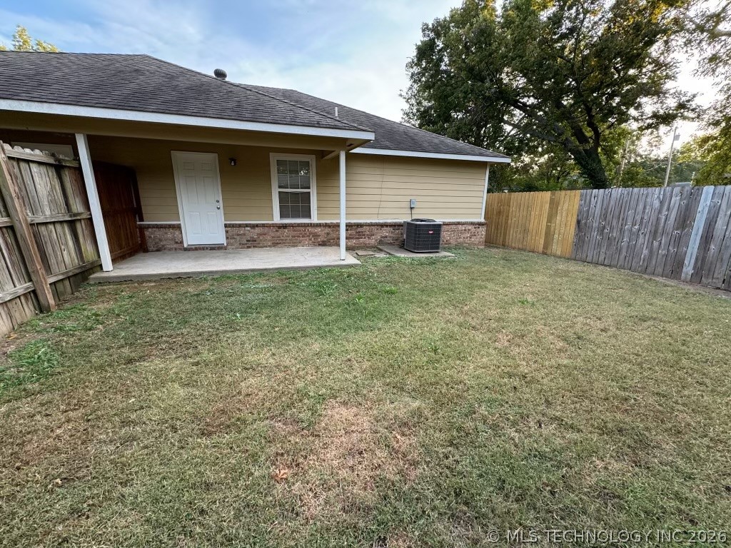 310 York Street Property Photo 13