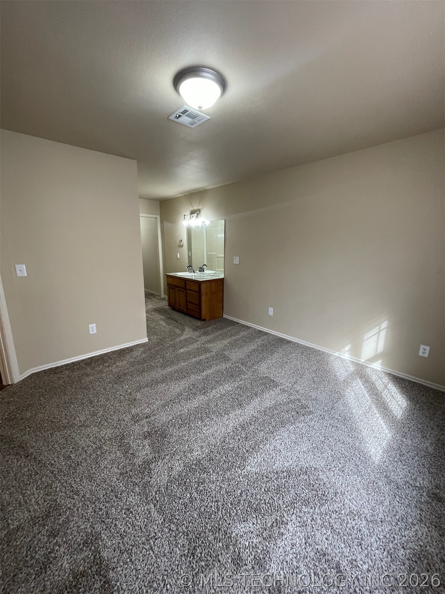 310 York Street Property Photo 26