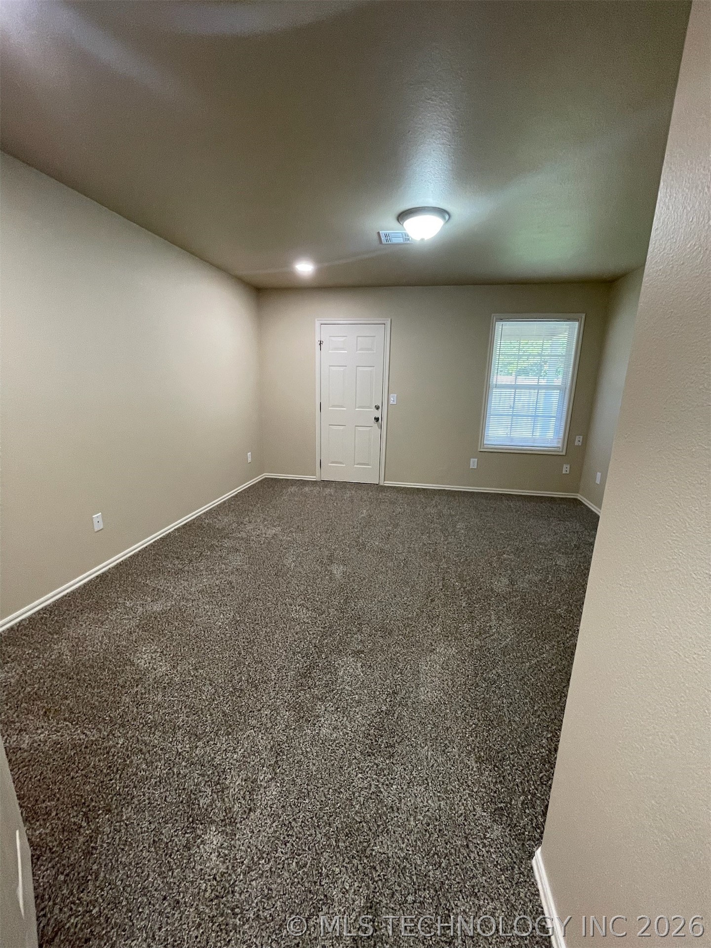 310 York Street Property Photo 31