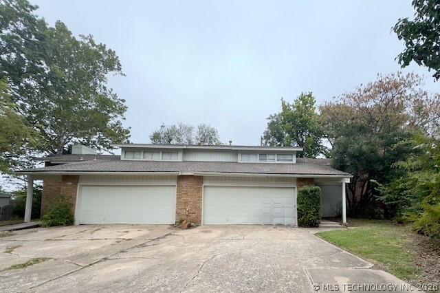 6003 S MARION East Avenue Property Photo 1