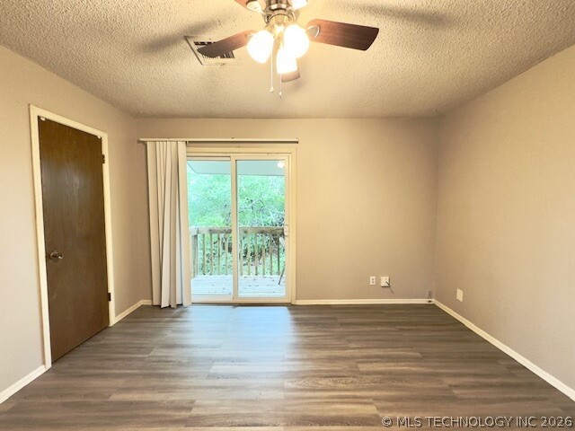 6003 S Marion East Avenue Property Photo 5