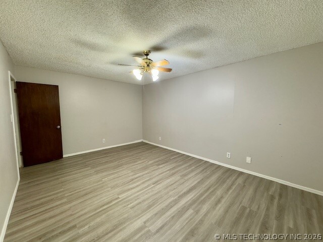 6003 S Marion East Avenue Property Photo 10