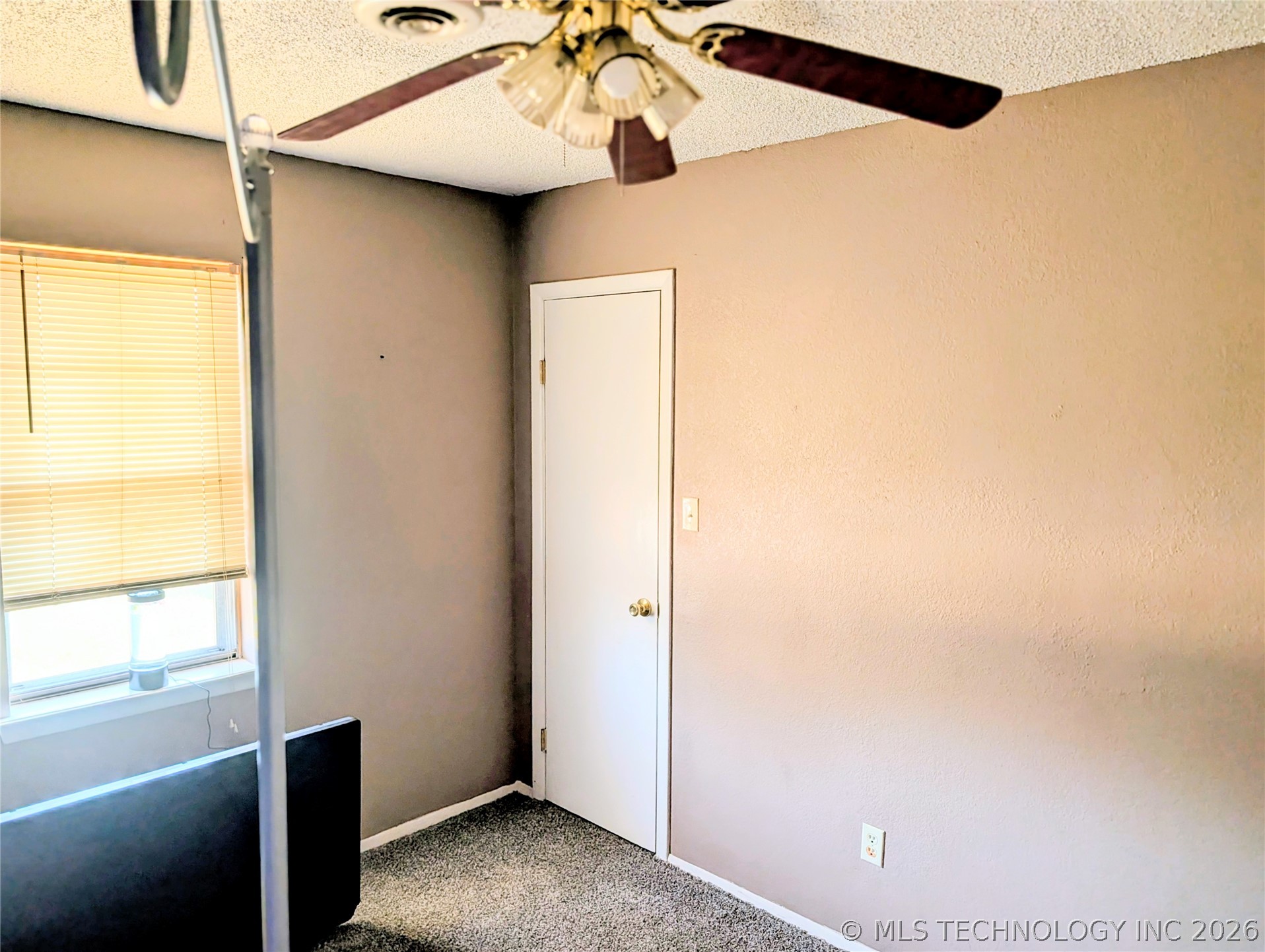 101 Beta Circle Property Photo 8