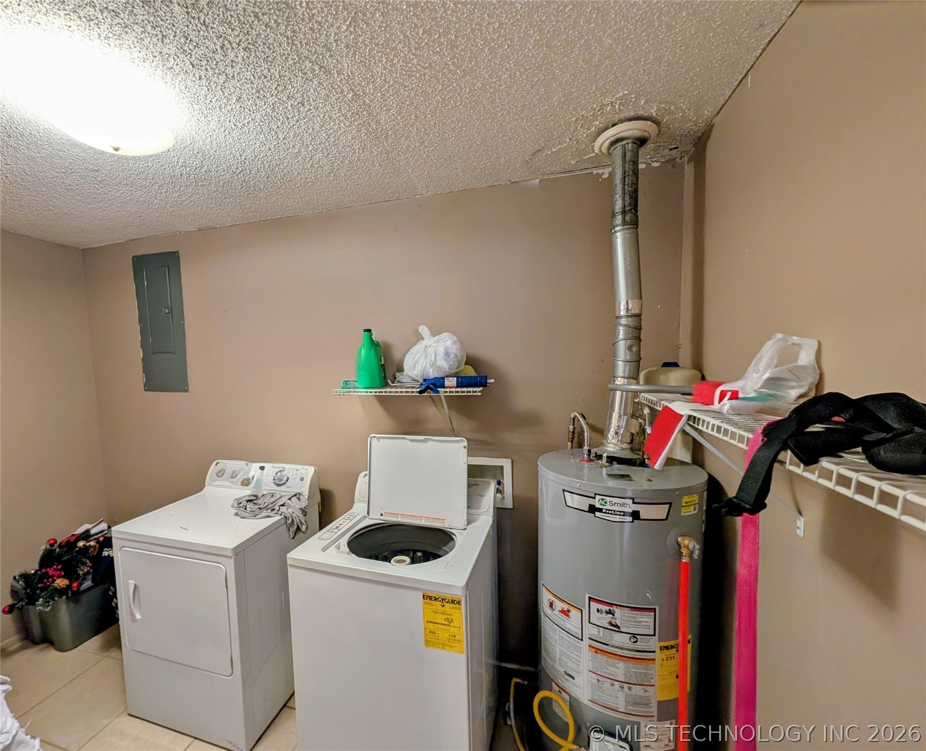 101 Beta Circle Property Photo 12
