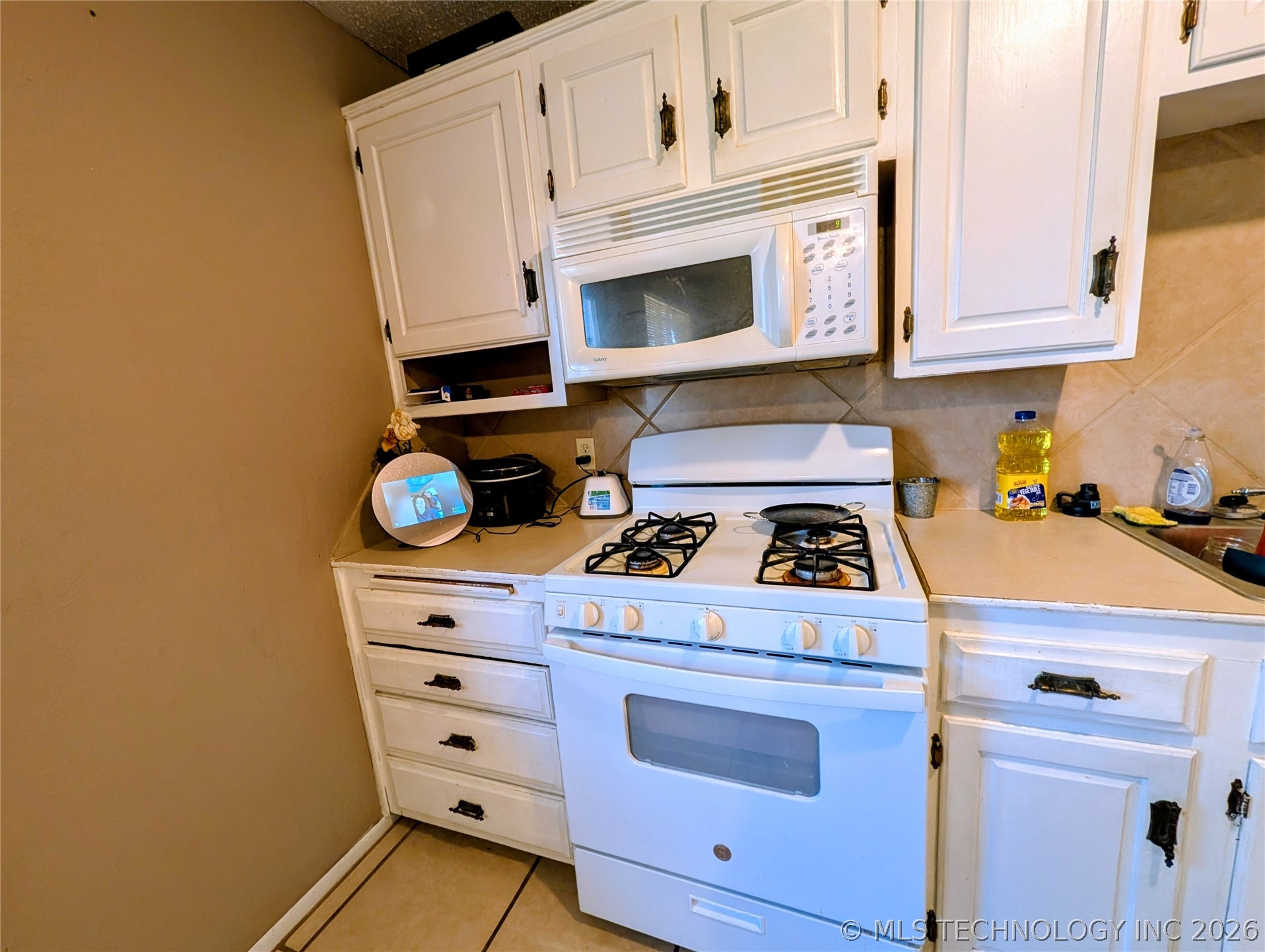 101 Beta Circle Property Photo 13