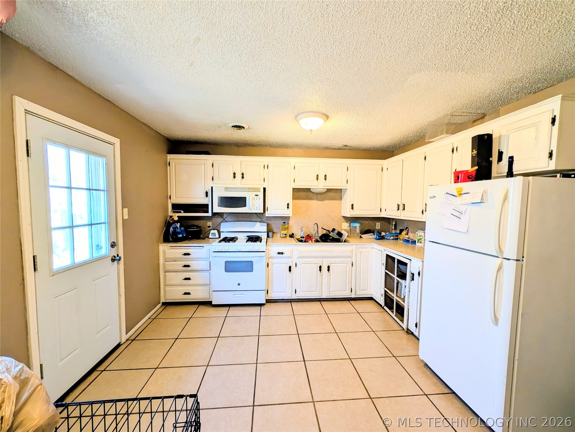 101 Beta Circle Property Photo 15