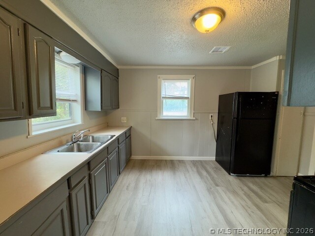 4717 S 33rd West Avenue Property Photo 7