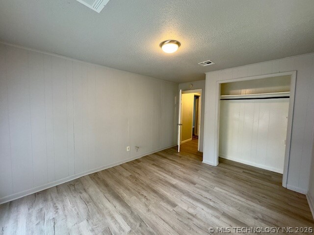 4717 S 33rd West Avenue Property Photo 14