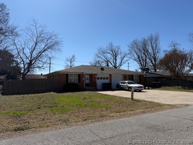 1342 E 55th Place Property Photo 2