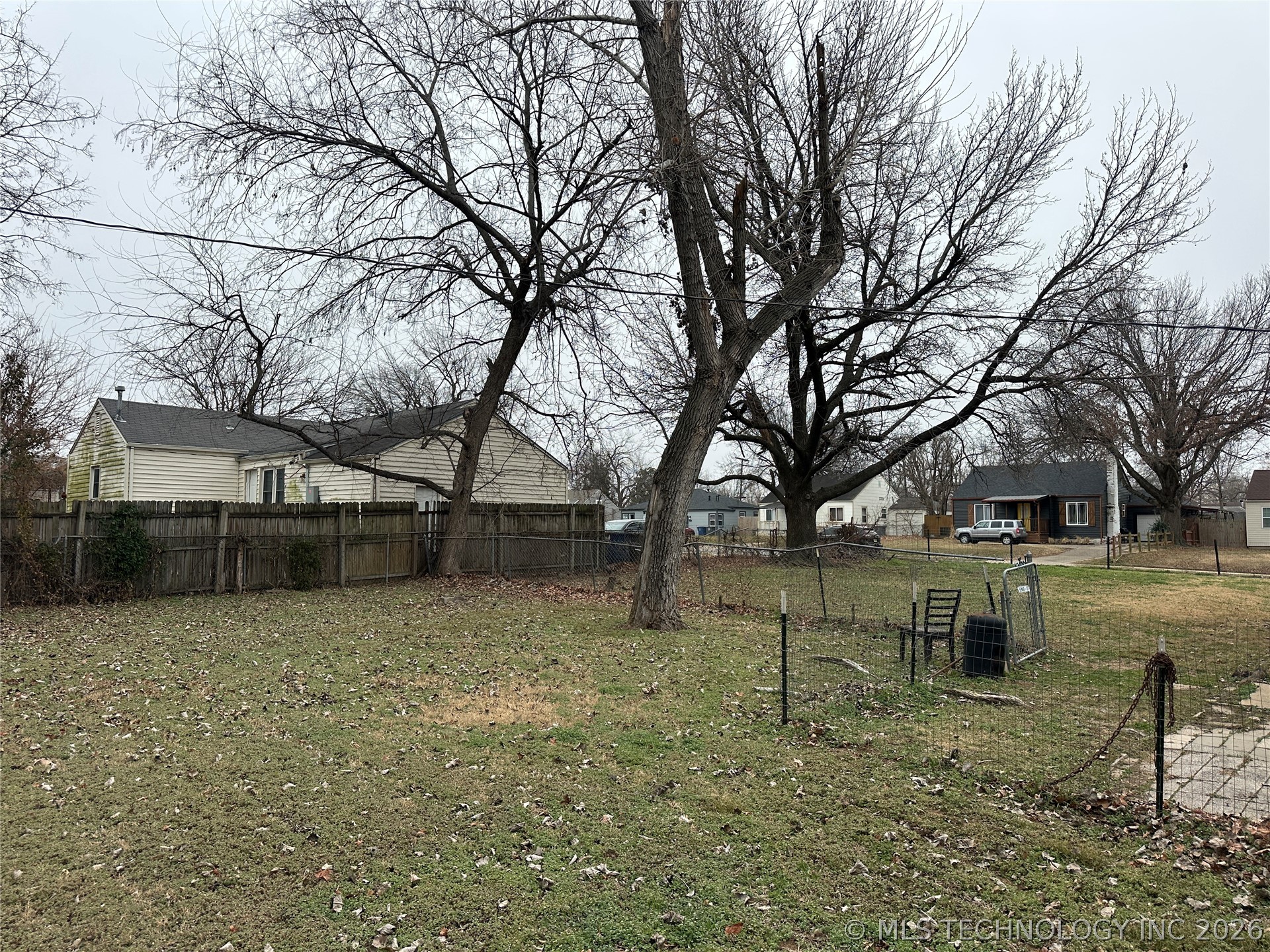 4307 E 4th Place Property Photo 2