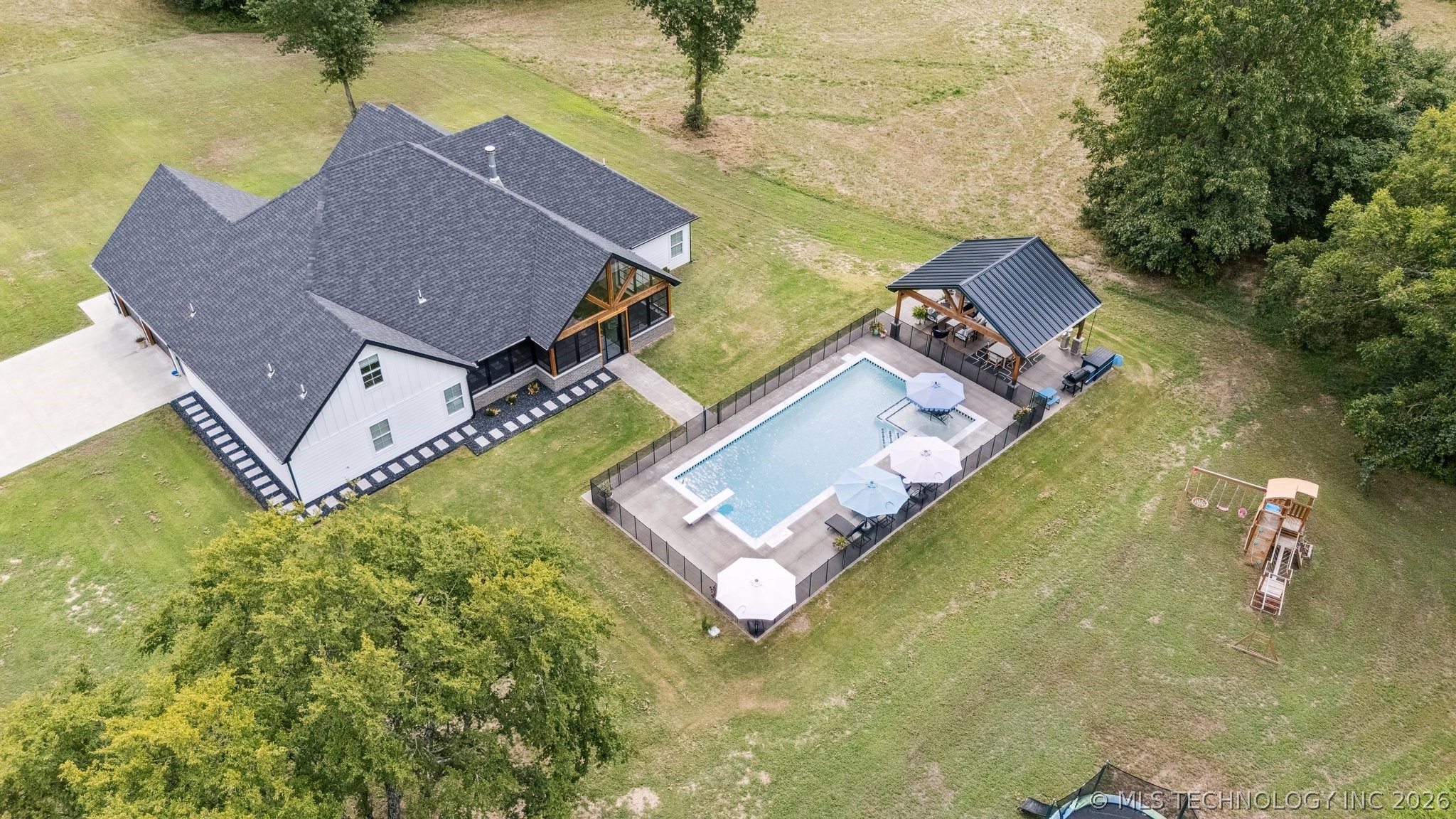 14705 S 615 Road Property Photo 4