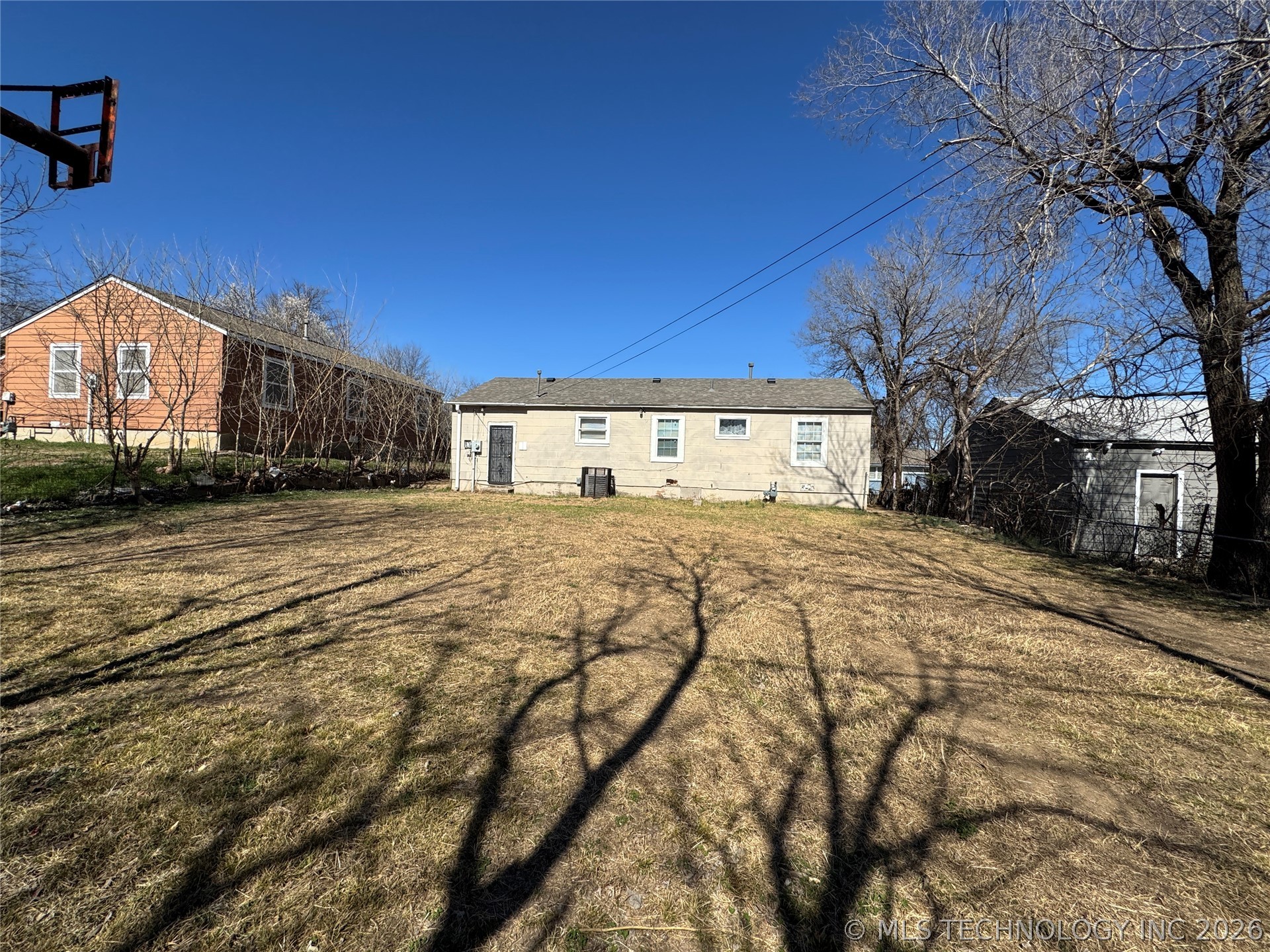 10 E 50th Place N Property Photo 6