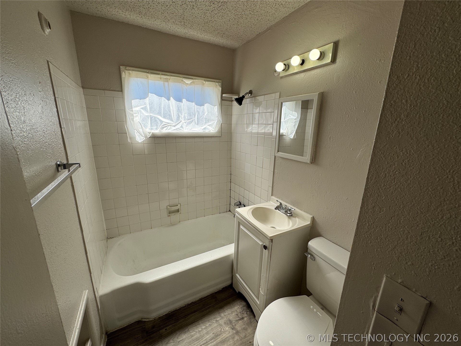 10 E 50th Place N Property Photo 16