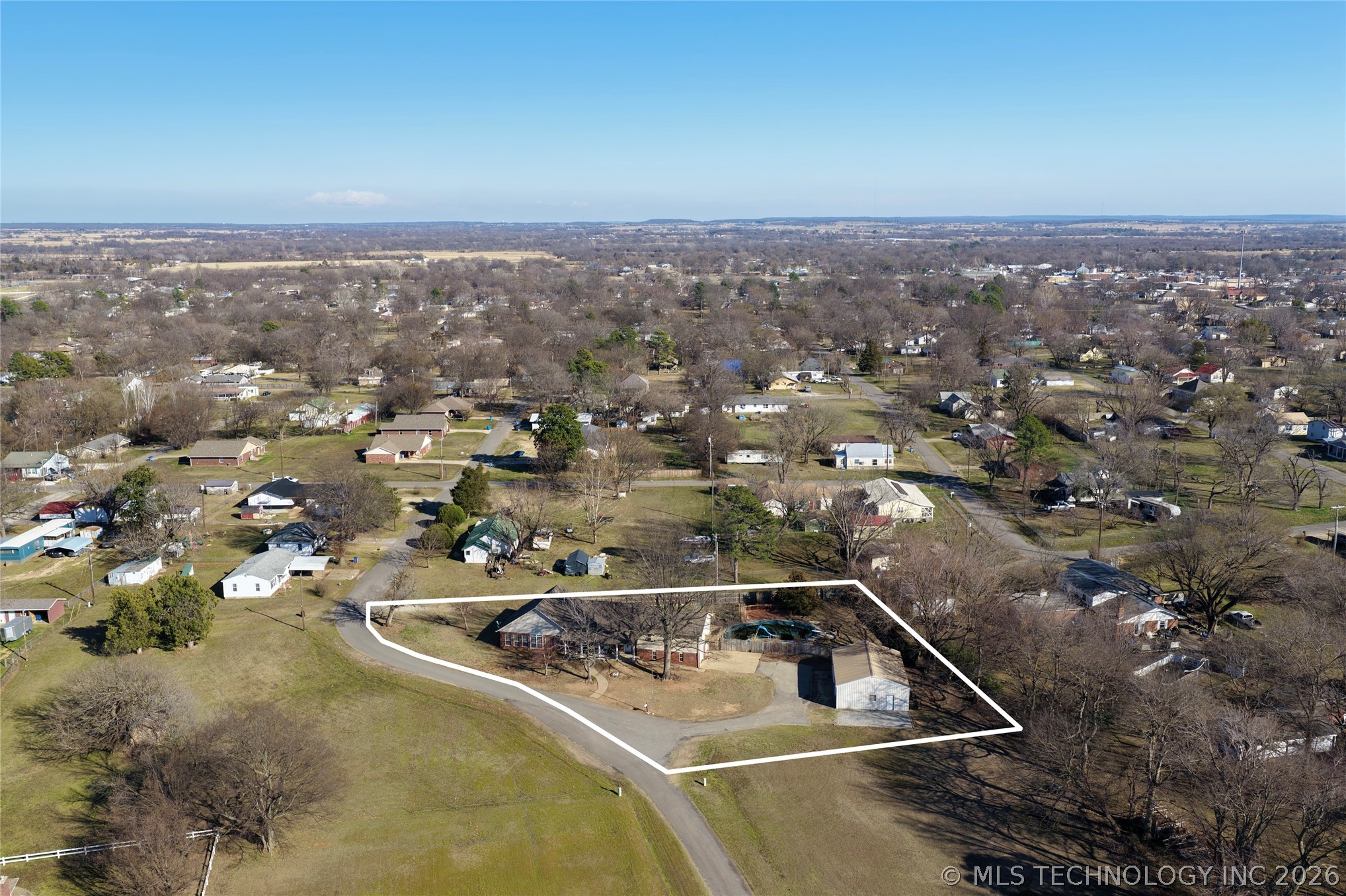 1002 W Knisley Avenue Property Photo 52