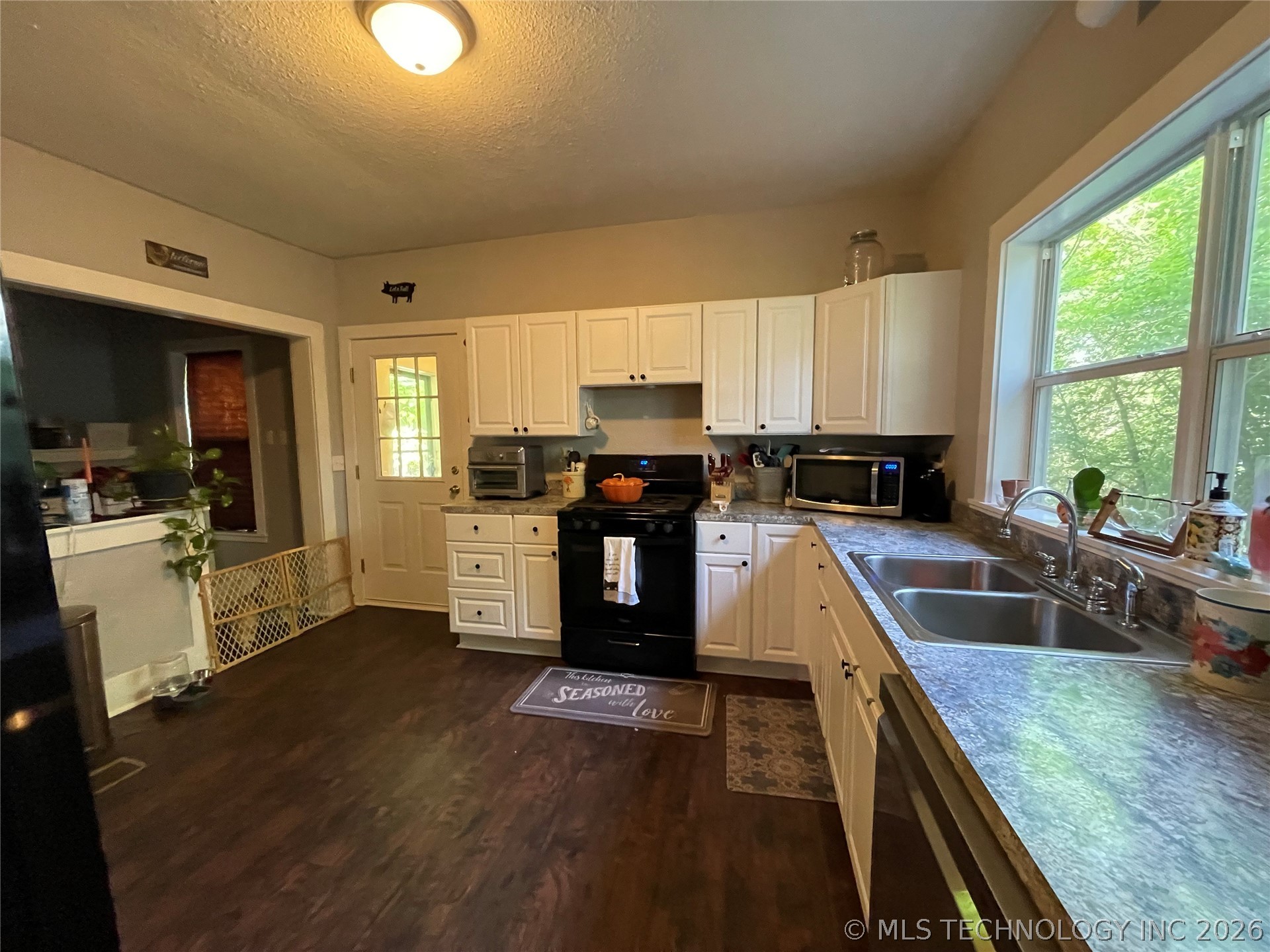 307 Ne A Street Property Photo 7