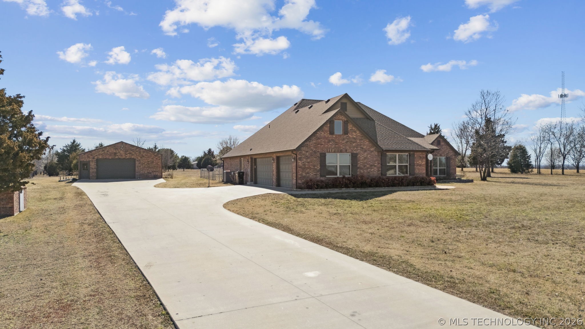 3398 E 426 Road Property Photo 3