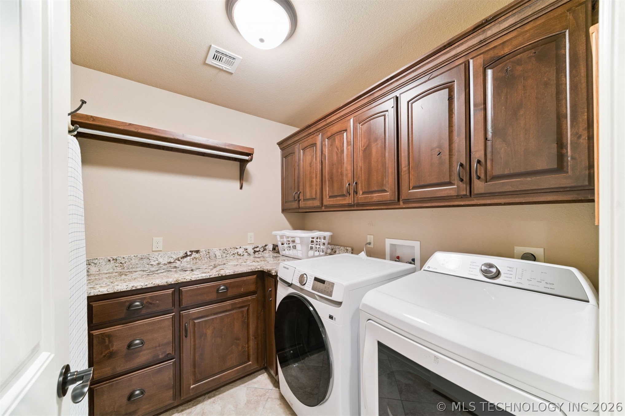 3398 E 426 Road Property Photo 34