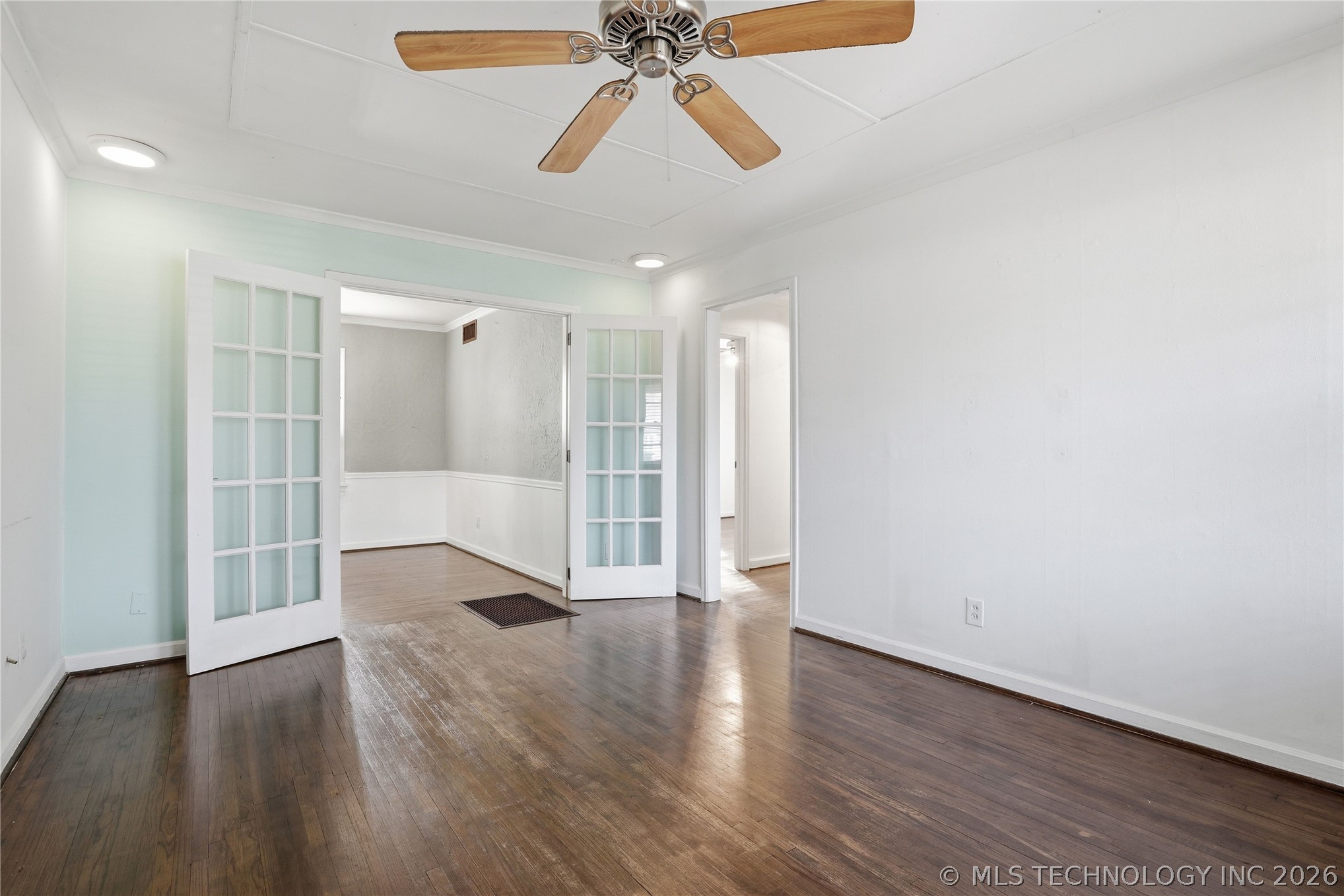 4953 S Detroit Avenue Property Photo 9