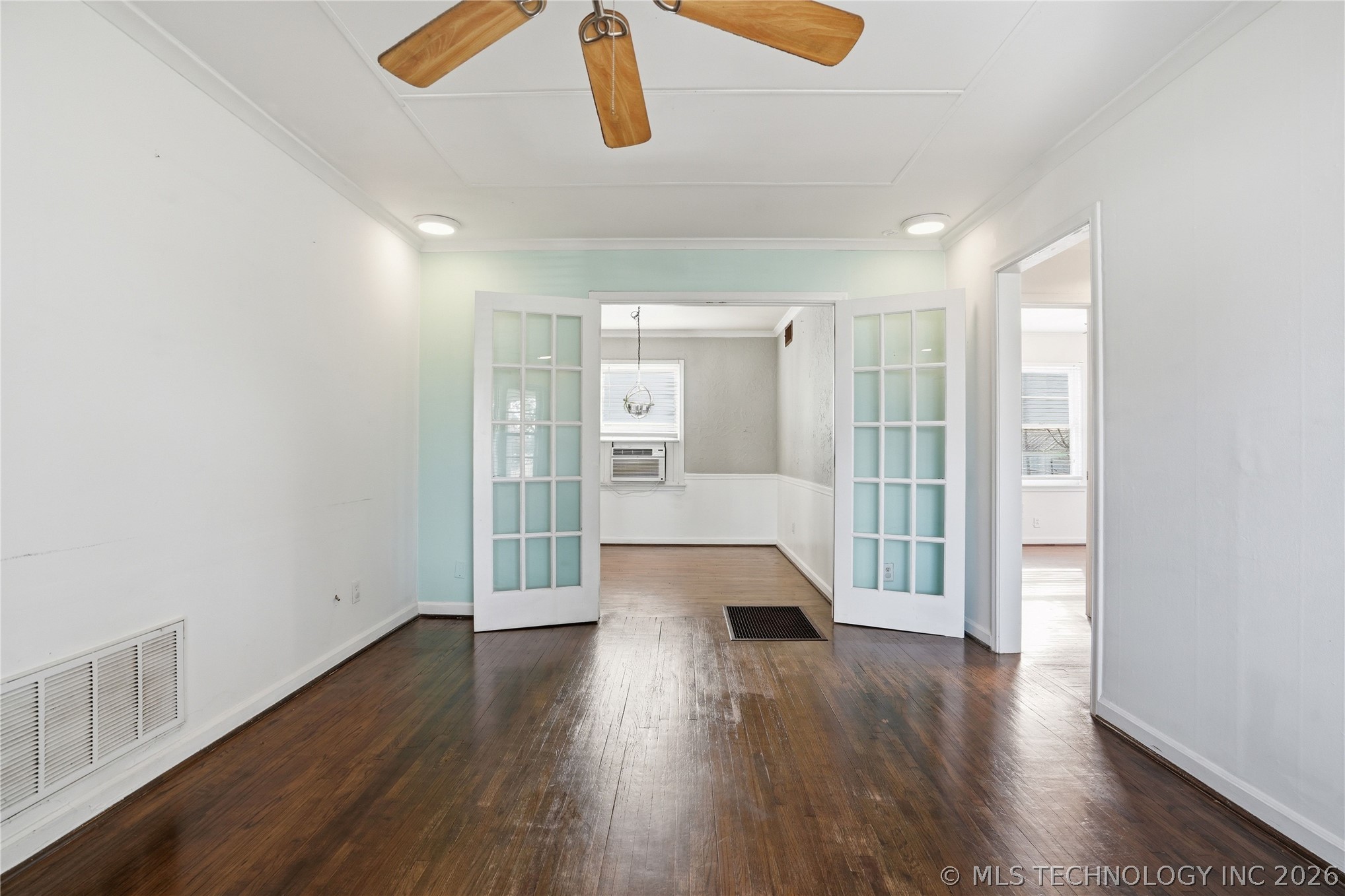 4953 S Detroit Avenue Property Photo 10