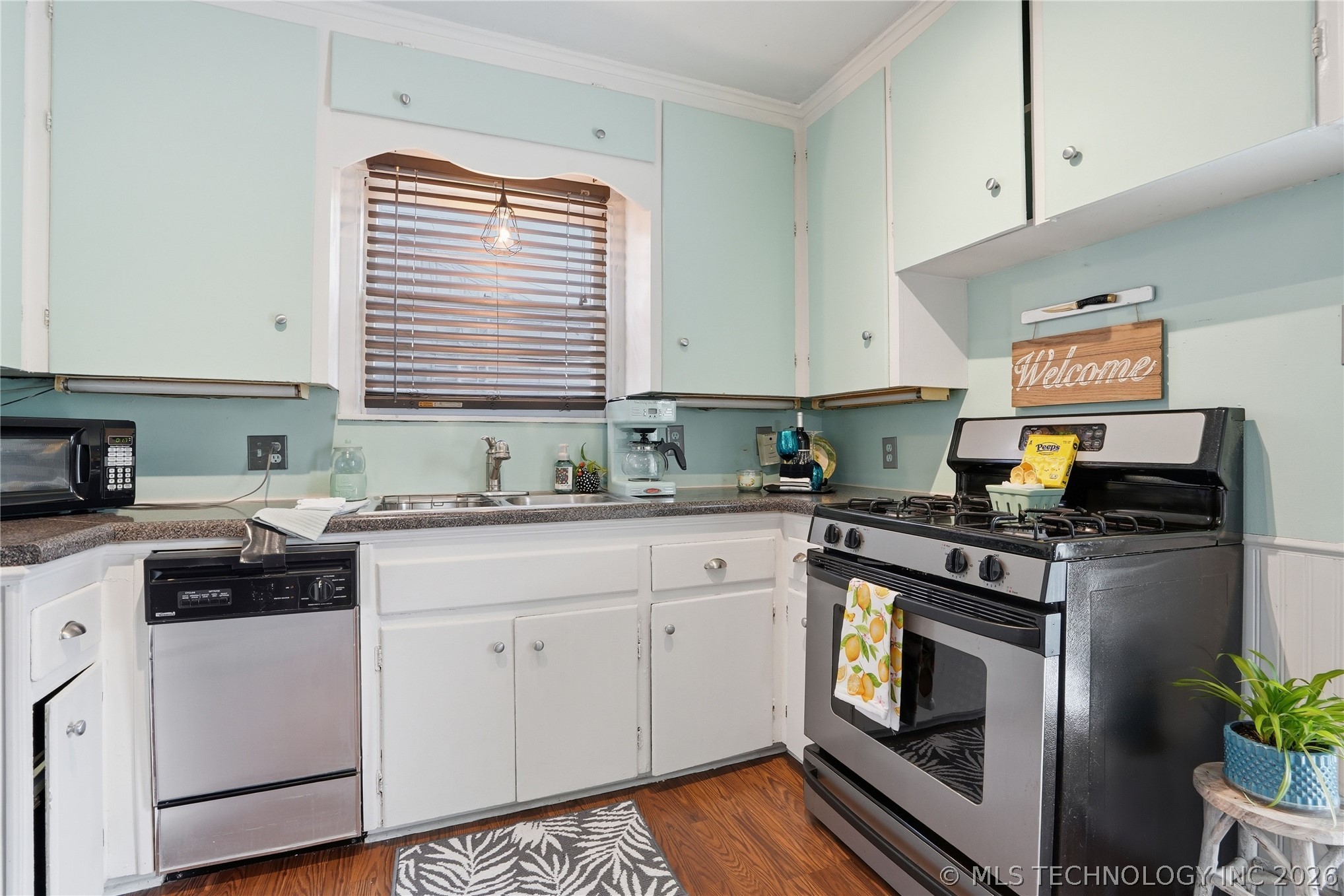 4953 S Detroit Avenue Property Photo 13