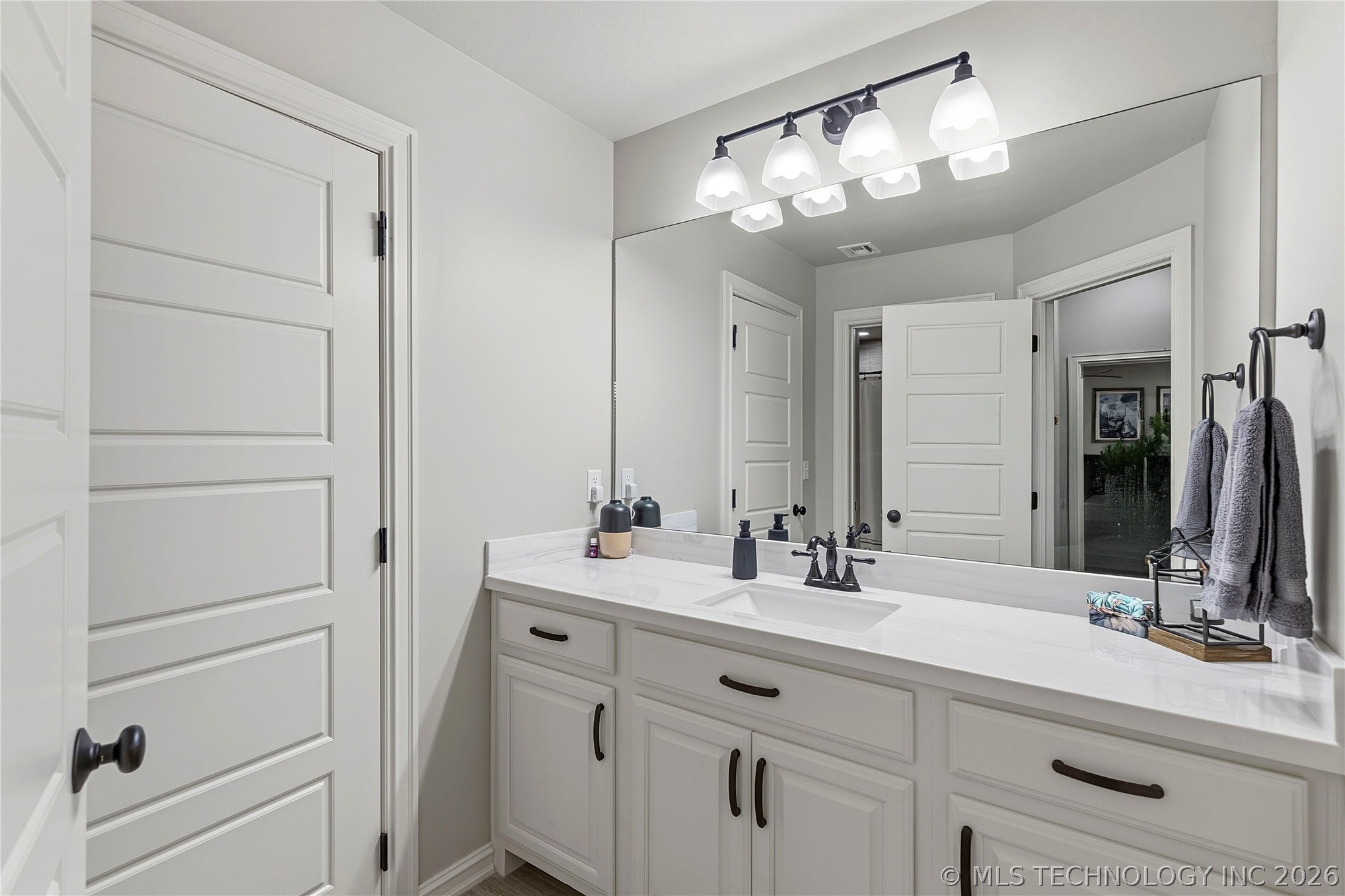 4460 S 169th East Avenue Property Photo 46