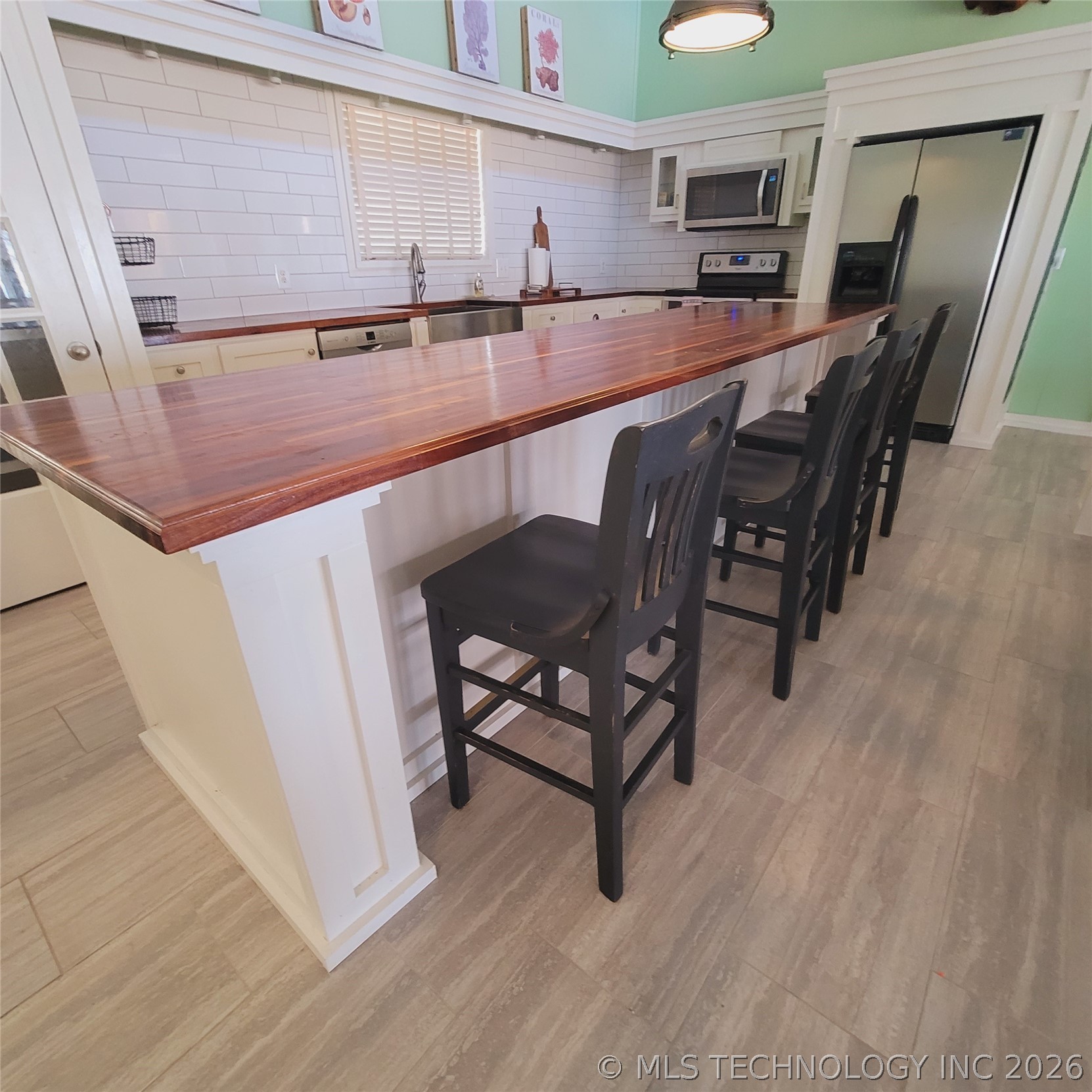 105 Lakeview Drive Property Photo 24