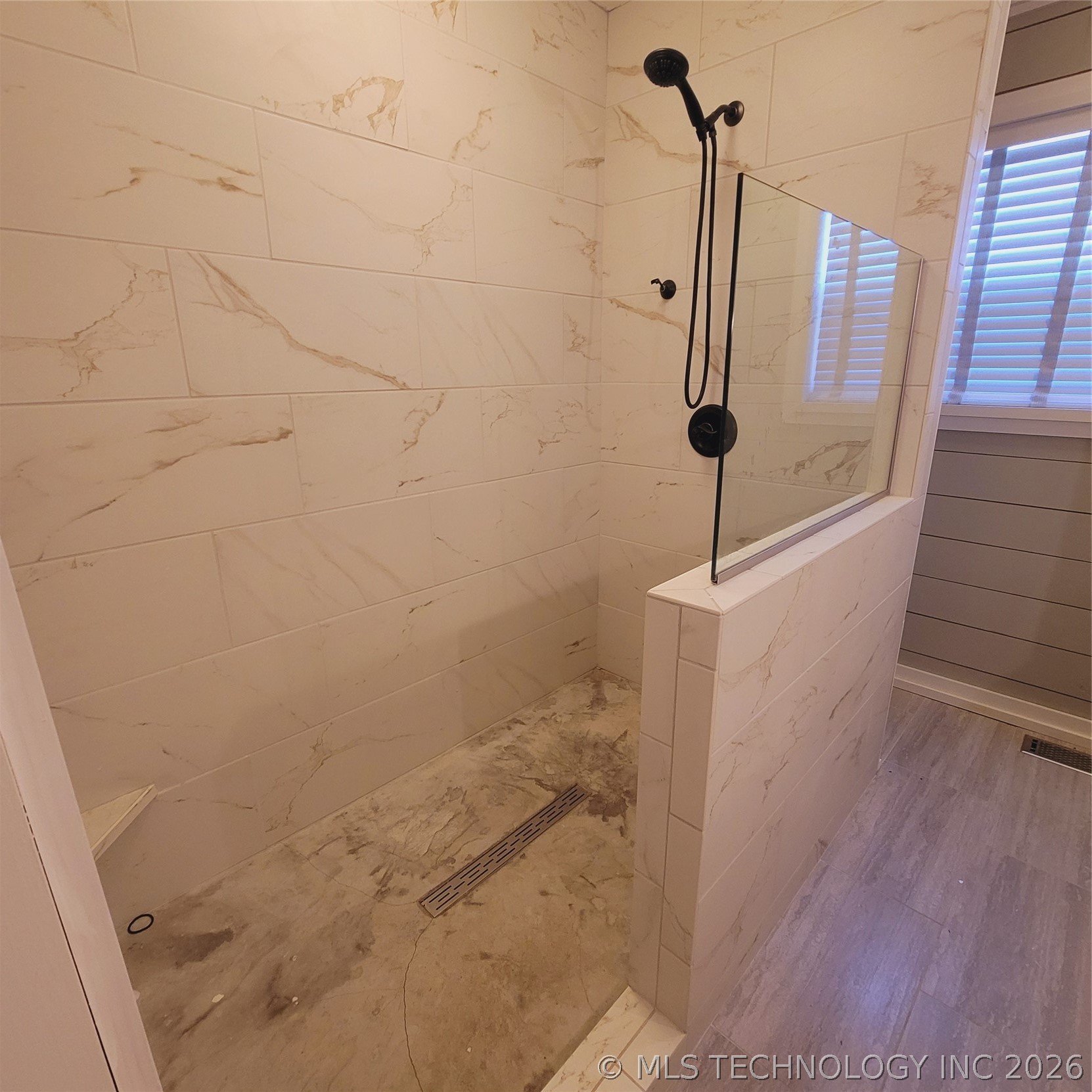 105 Lakeview Drive Property Photo 44