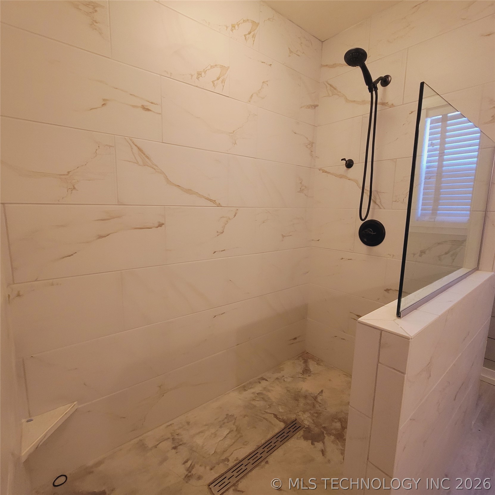 105 Lakeview Drive Property Photo 45