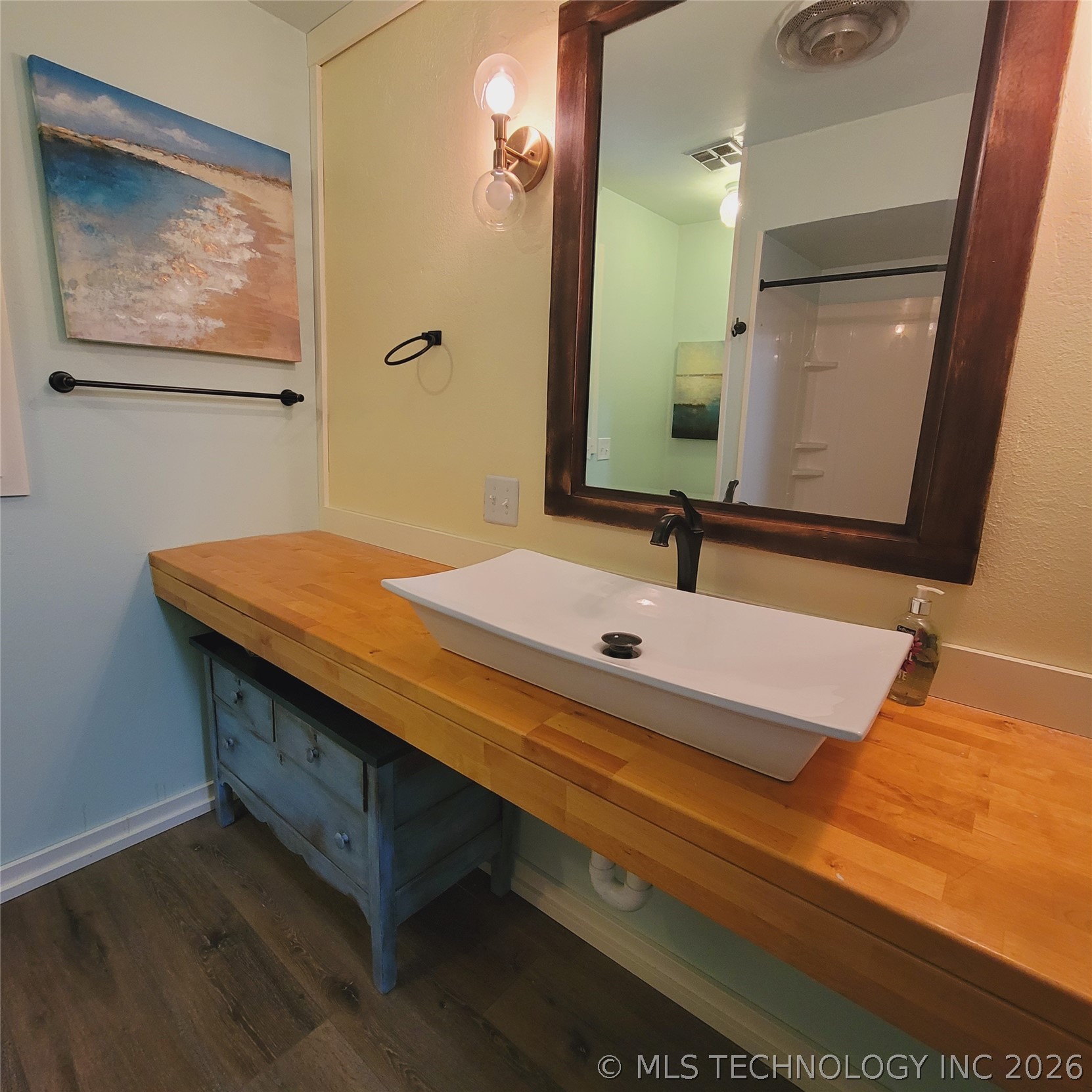 105 Lakeview Drive Property Photo 53