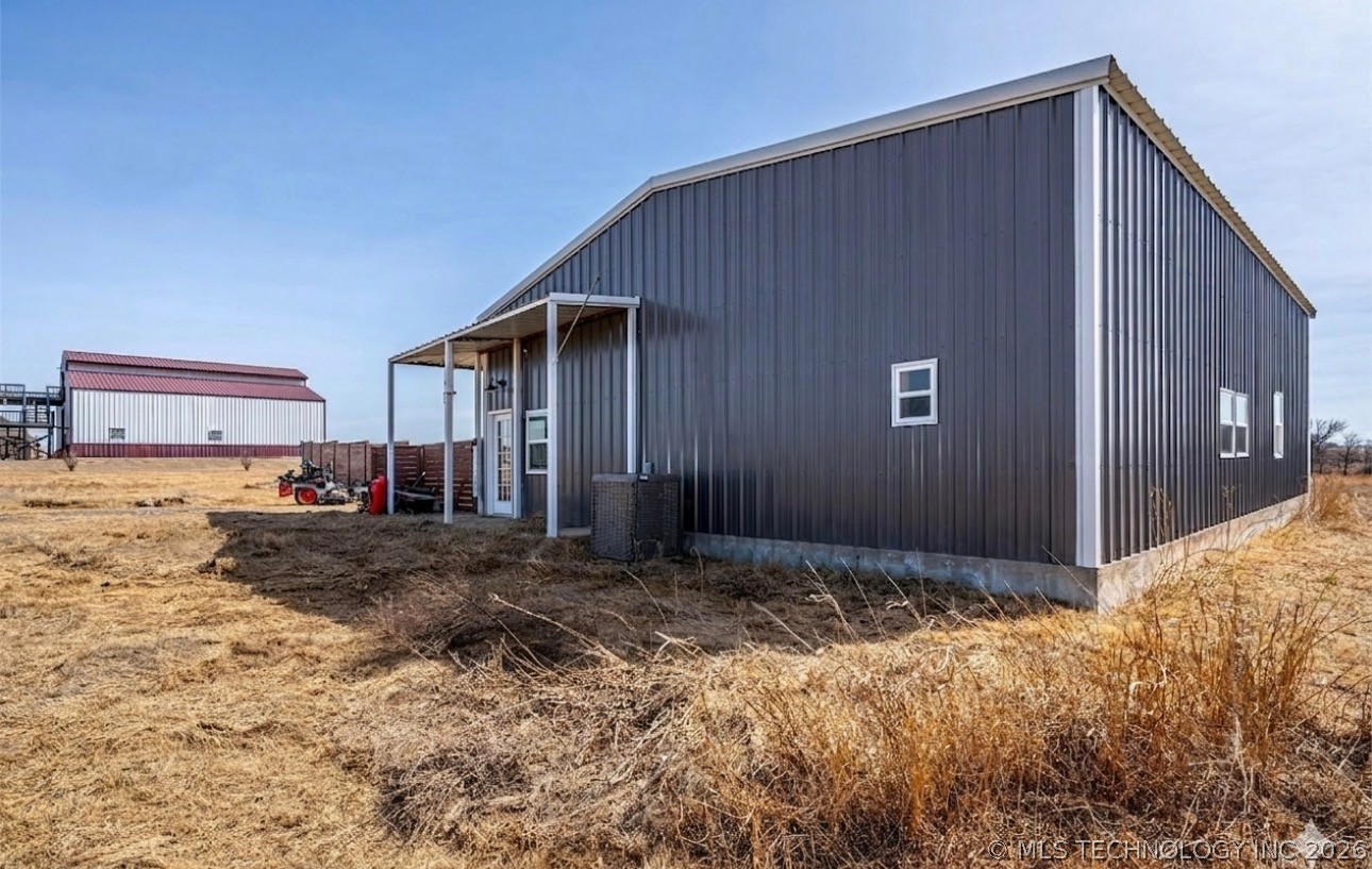 654 County Property Photo 3