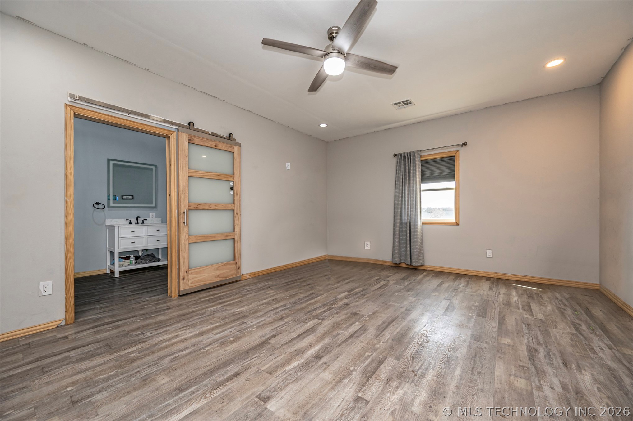 654 County Property Photo 7