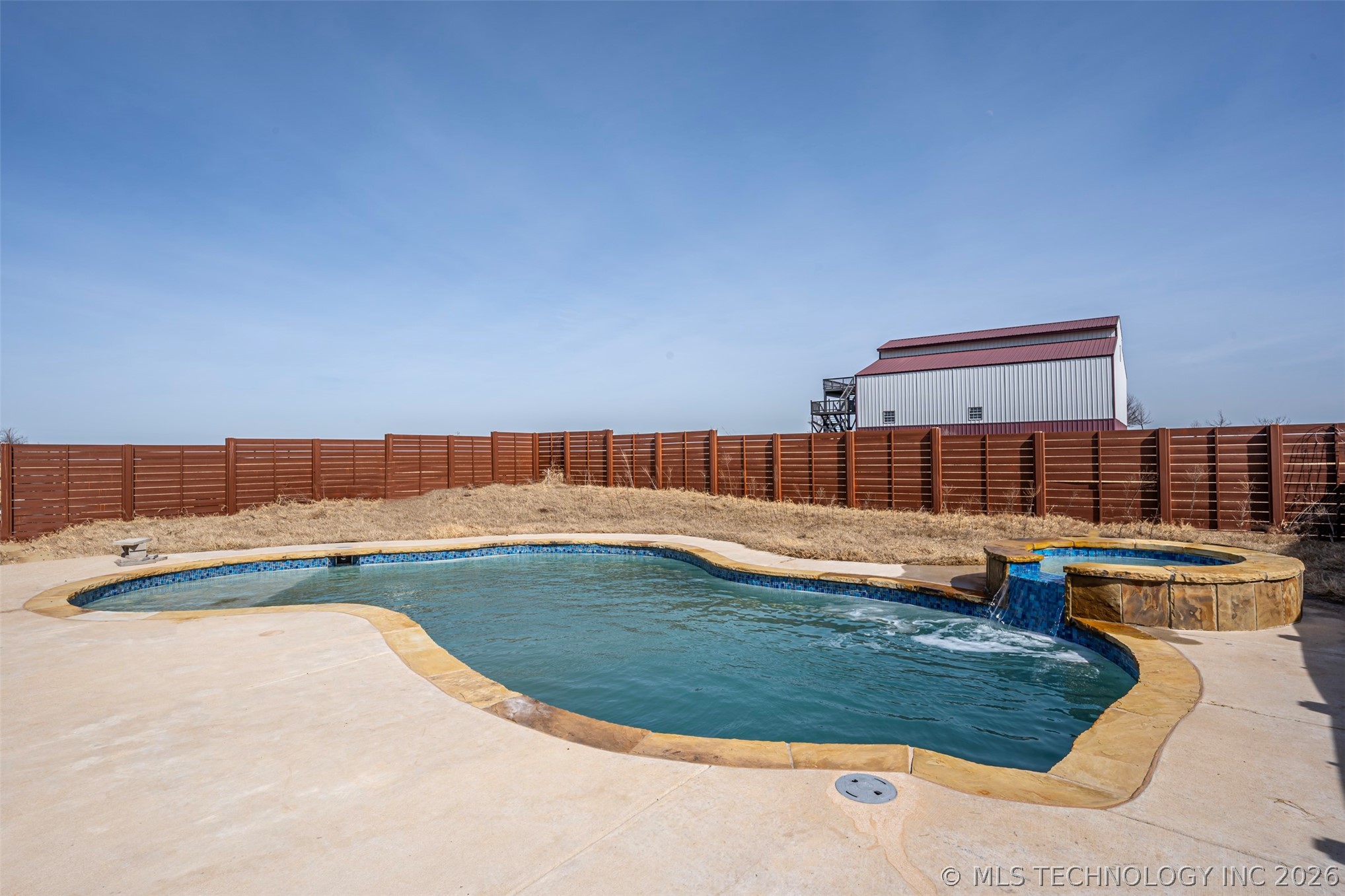 654 County Property Photo 11