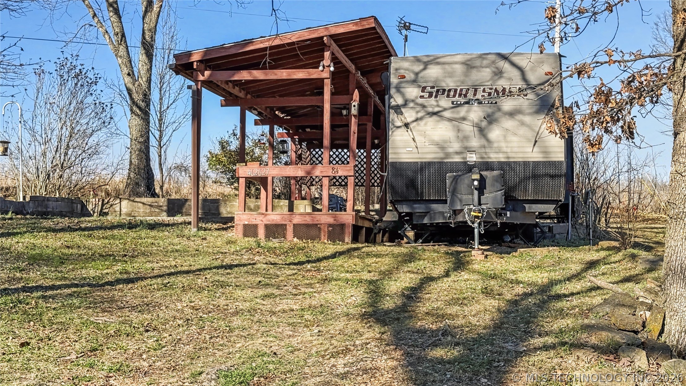 462627 Oakball Drive Property Photo 2