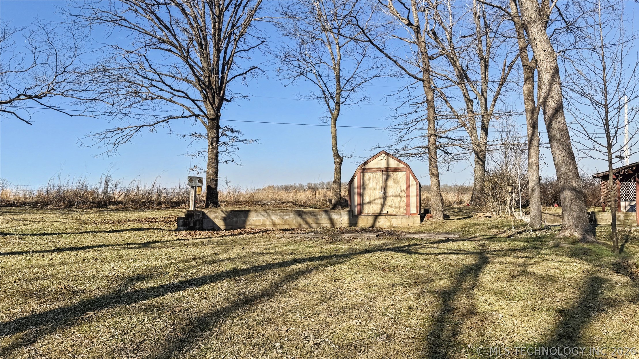 462627 Oakball Drive Property Photo 4