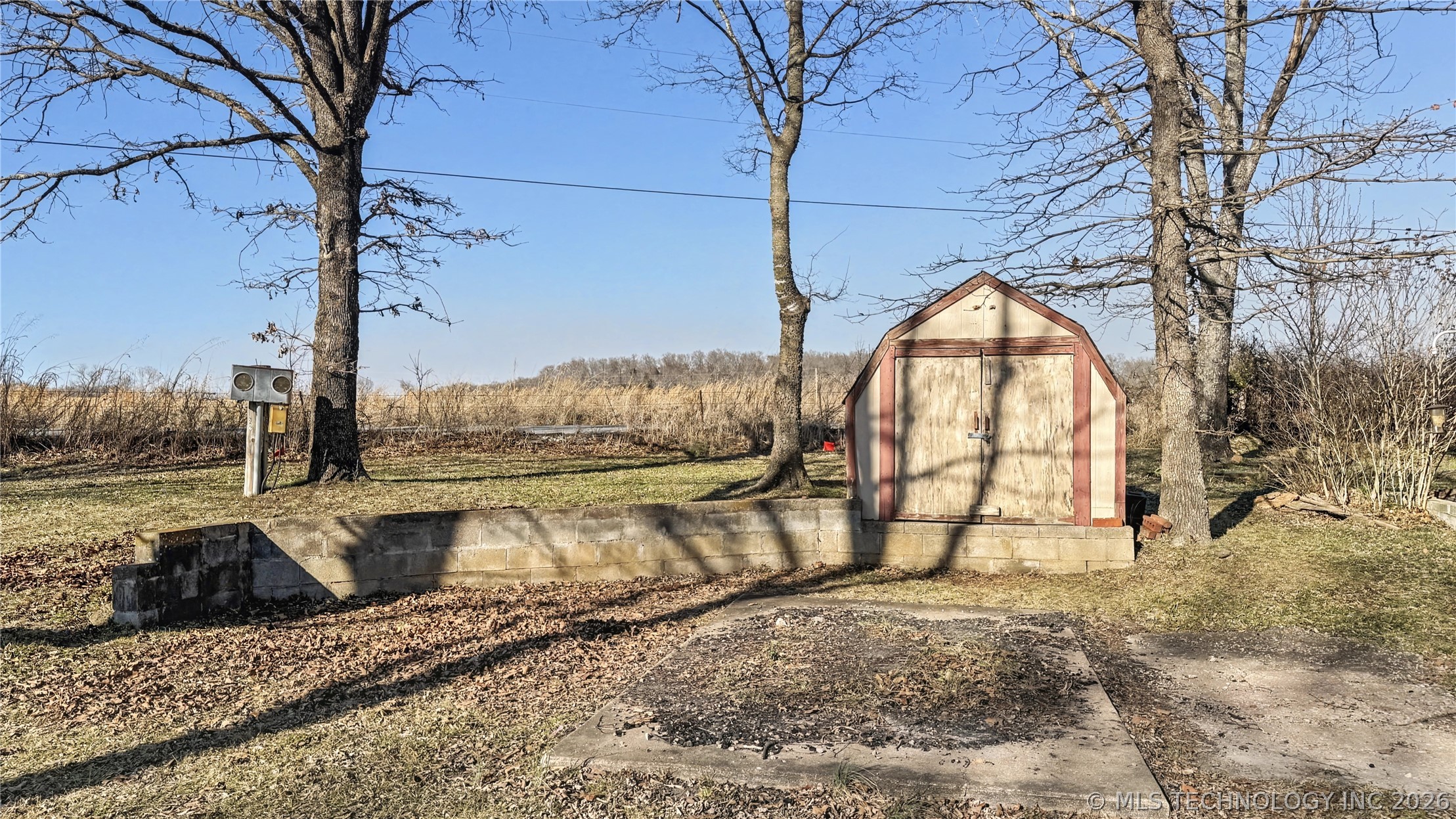 462627 Oakball Drive Property Photo 6