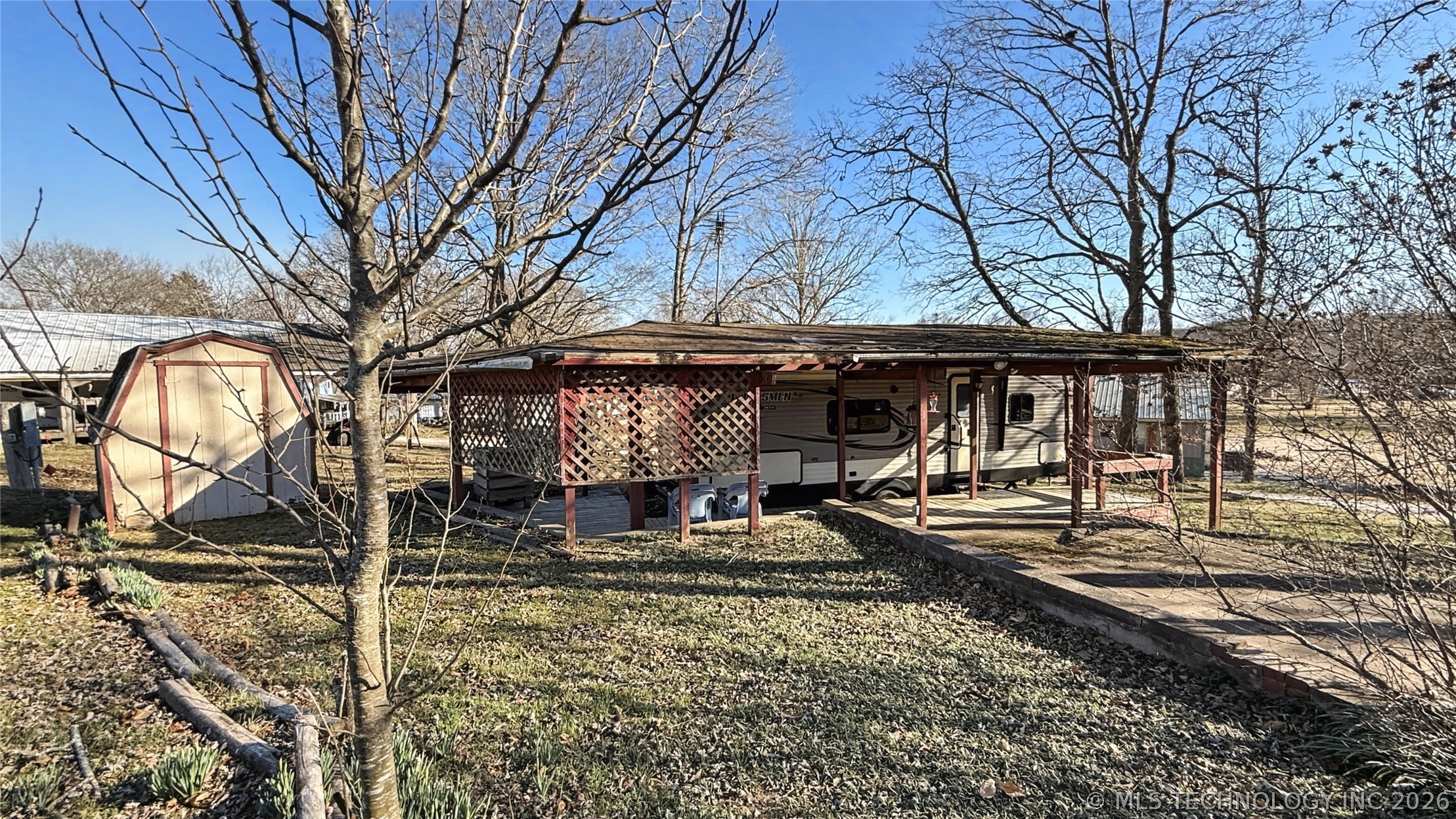 462627 Oakball Drive Property Photo 9