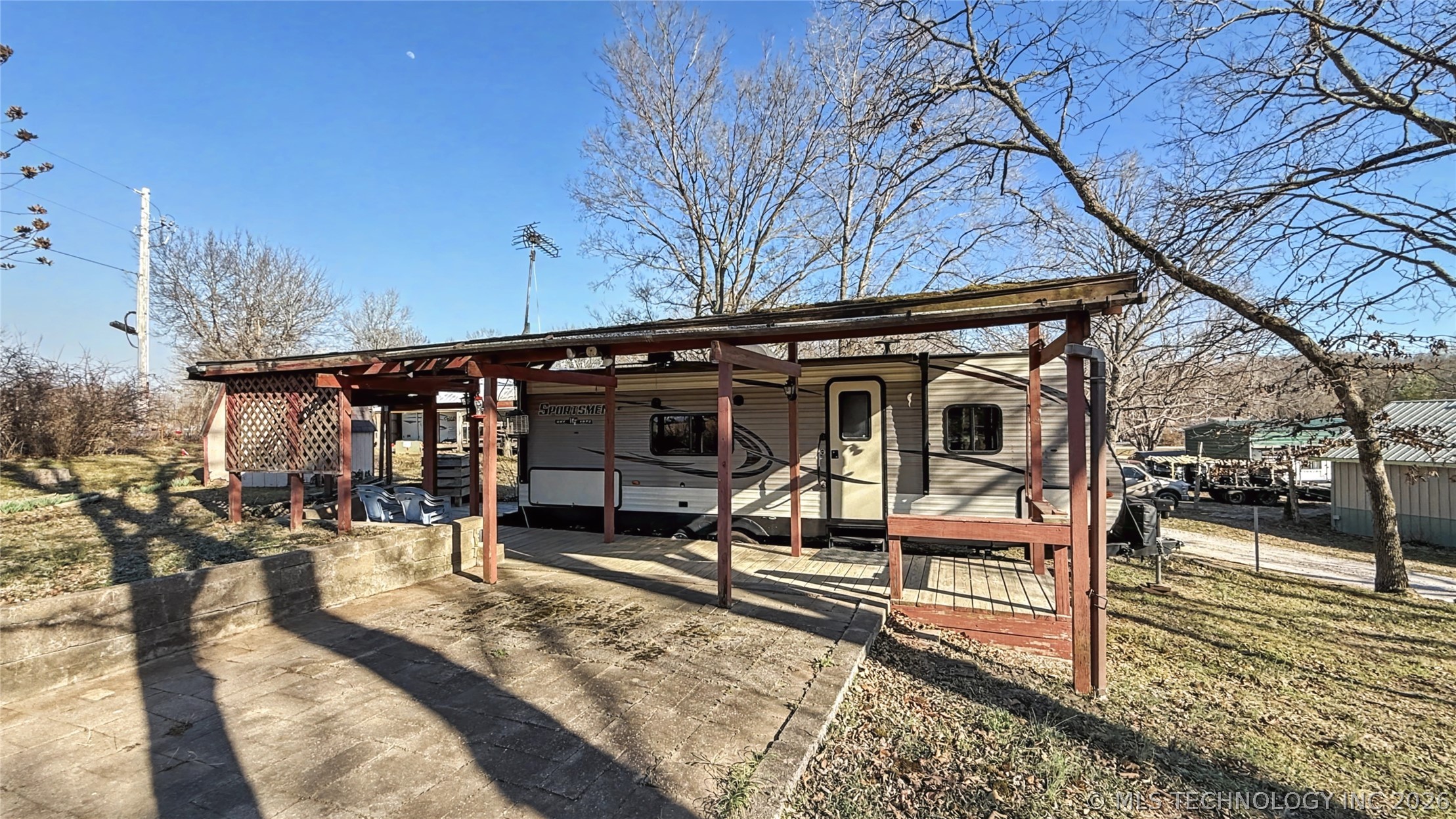 462627 Oakball Drive Property Photo 11