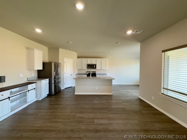 7203 E 155th Place S Property Photo 2