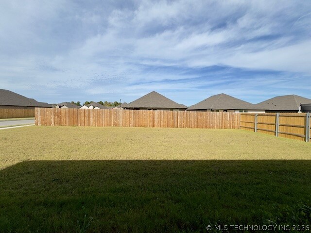 7203 E 155th Place S Property Photo 19