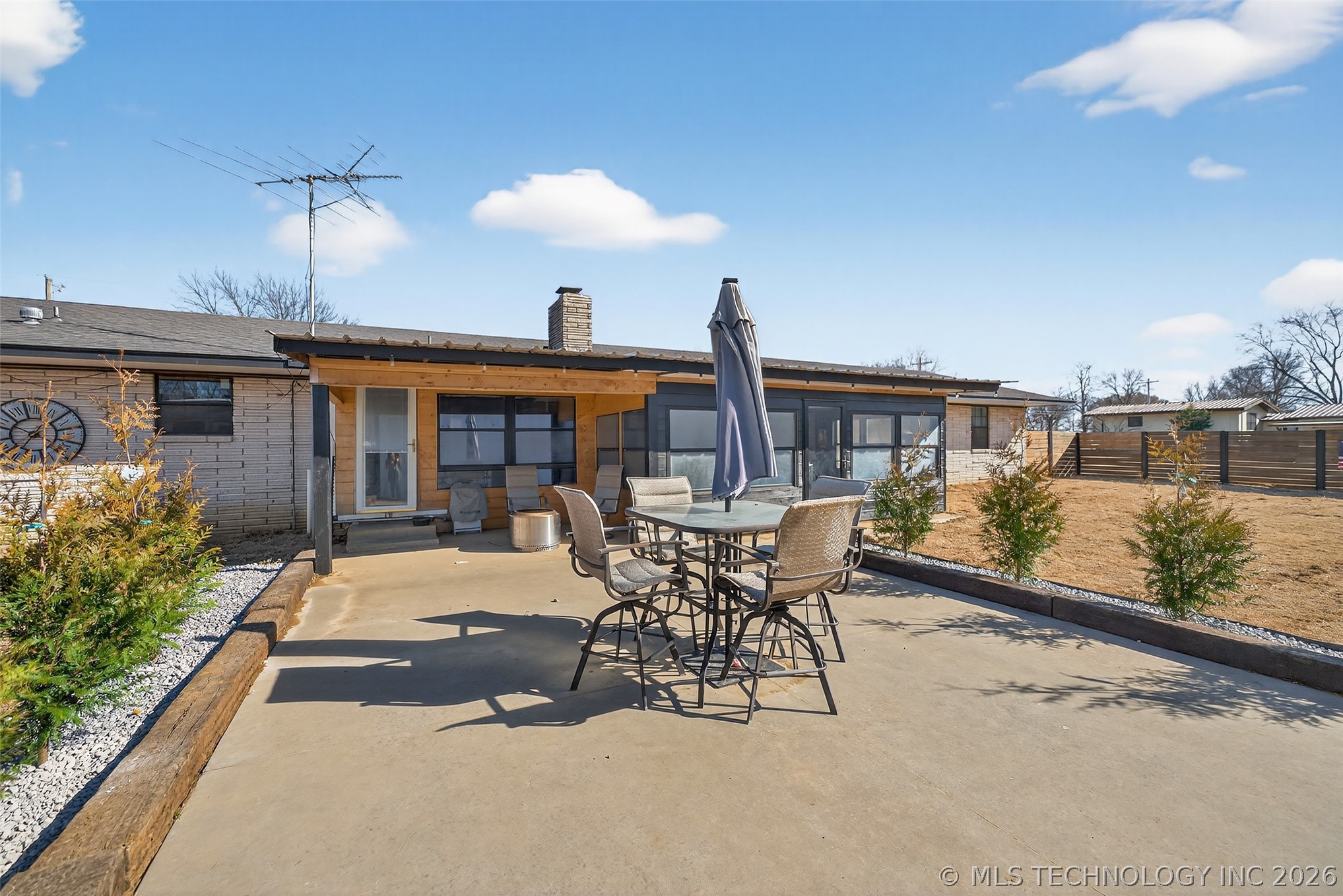 406 N William Penn Street Property Photo 32