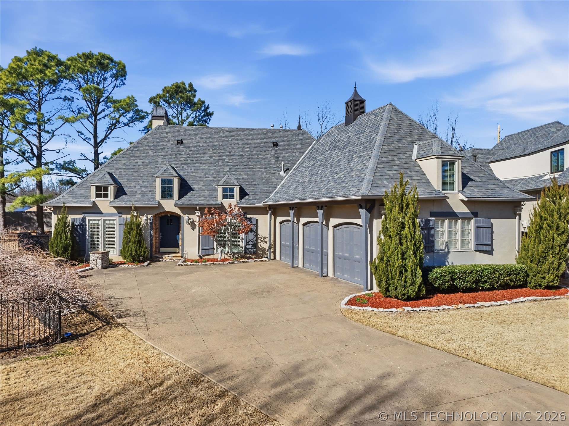 7936 S 90th East Avenue Property Photo 2