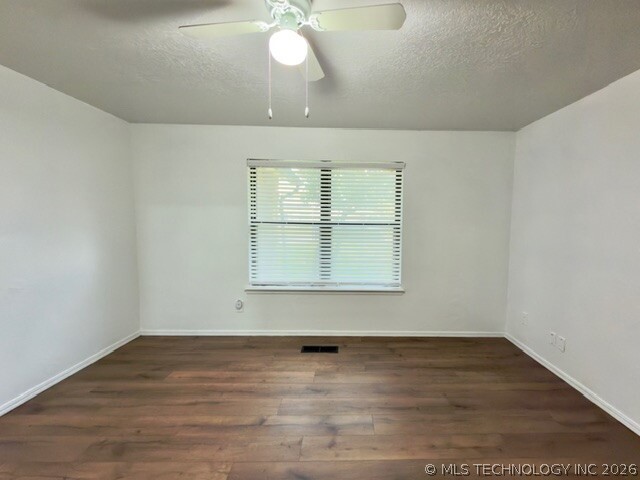 1907 E 66th Place Property Photo 11