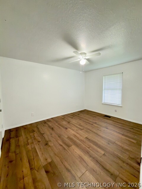 1907 E 66th Place Property Photo 15